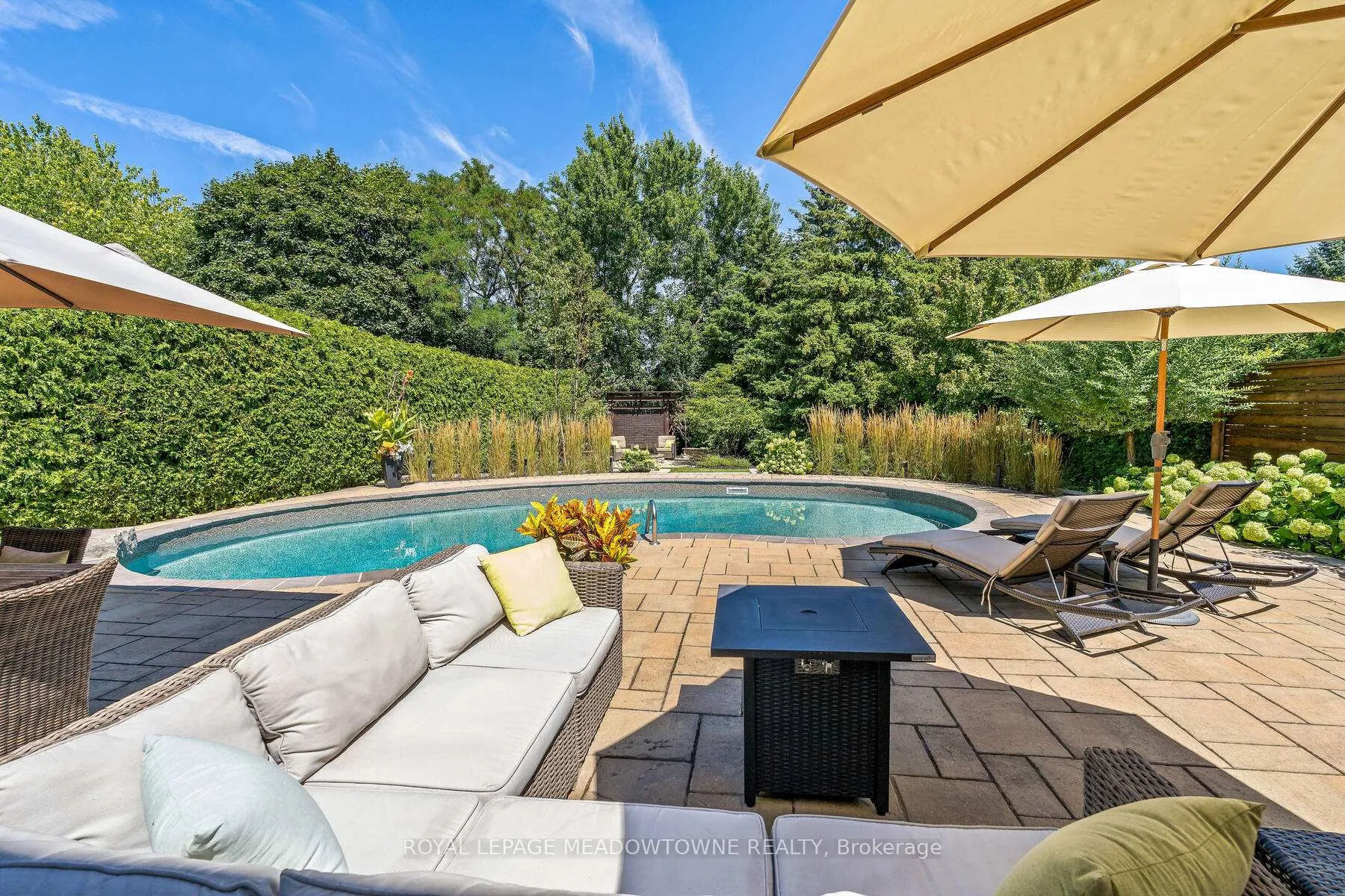 Photo 34 of 25 Hillside Drive, Halton Hills, Georgetown — HOMEH