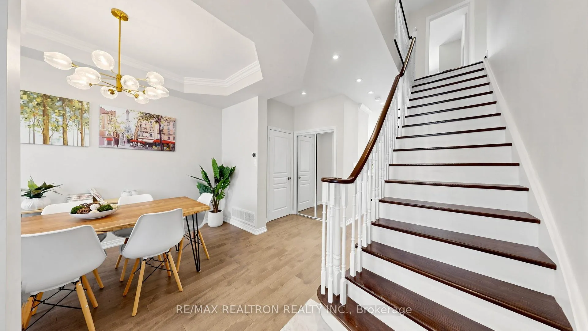 Photo 11 of 3 Magnotta Road, Markham, Cachet — HOMEH
