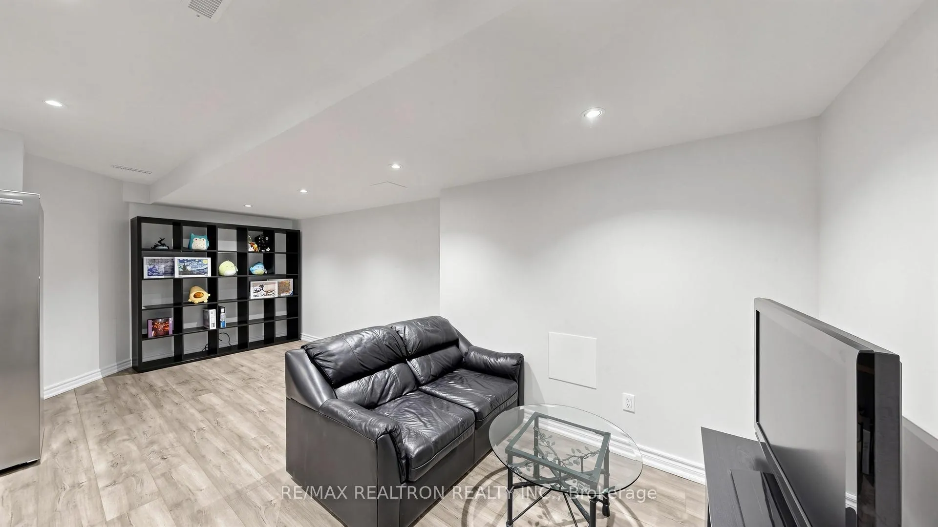 Photo 22 of 3 Magnotta Road, Markham, Cachet — HOMEH