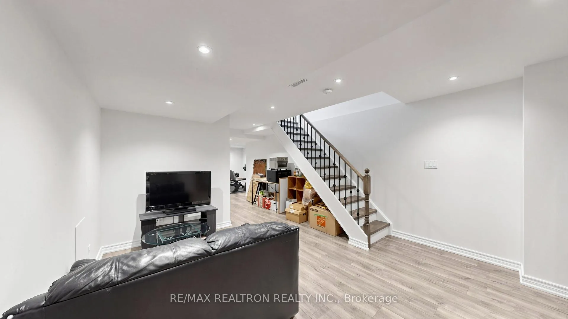 Photo 23 of 3 Magnotta Road, Markham, Cachet — HOMEH