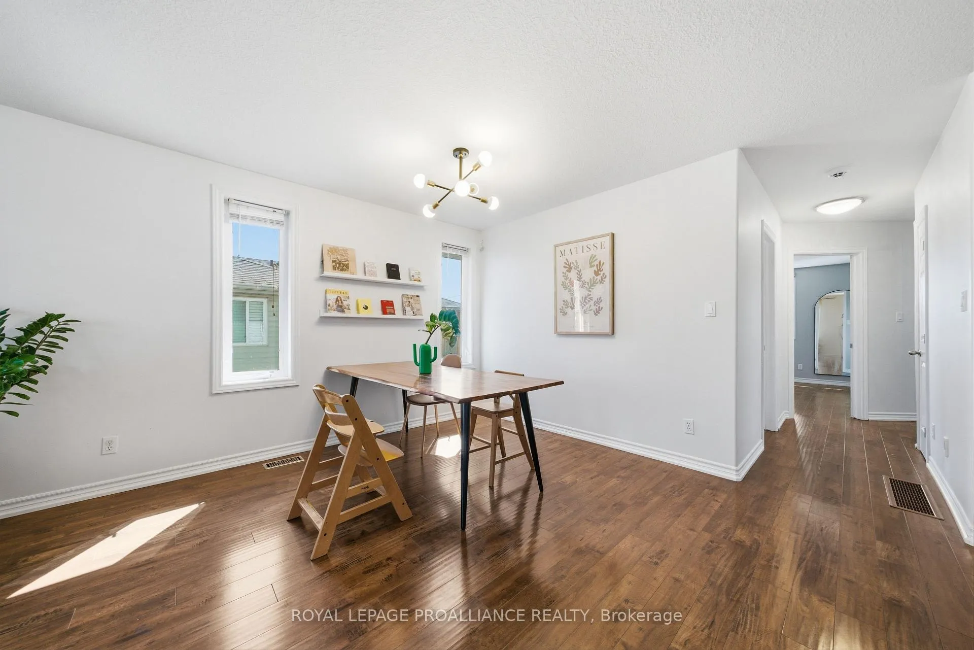 Photo 10 of 12 Ridgeview Lane, Quinte West, Sidney Ward — HOMEH