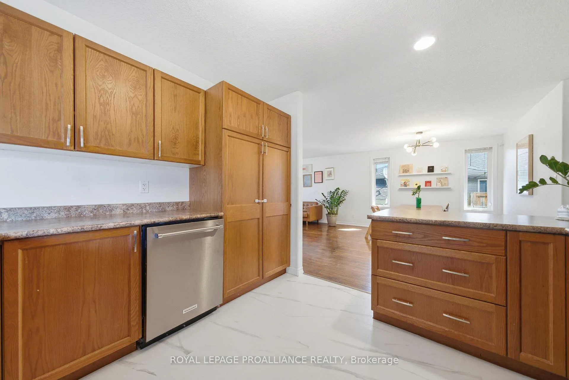 Photo 14 of 12 Ridgeview Lane, Quinte West, Sidney Ward — HOMEH