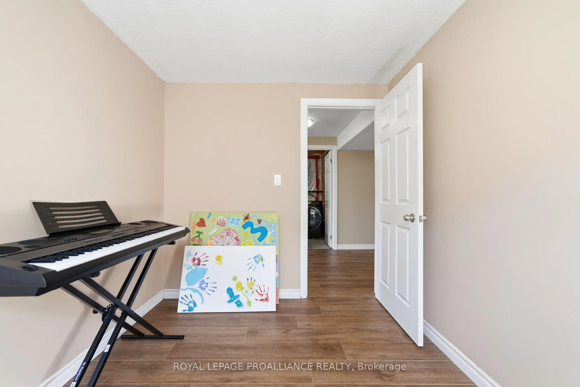 Photo 29 of 12 Ridgeview Lane, Quinte West, Sidney Ward — HOMEH