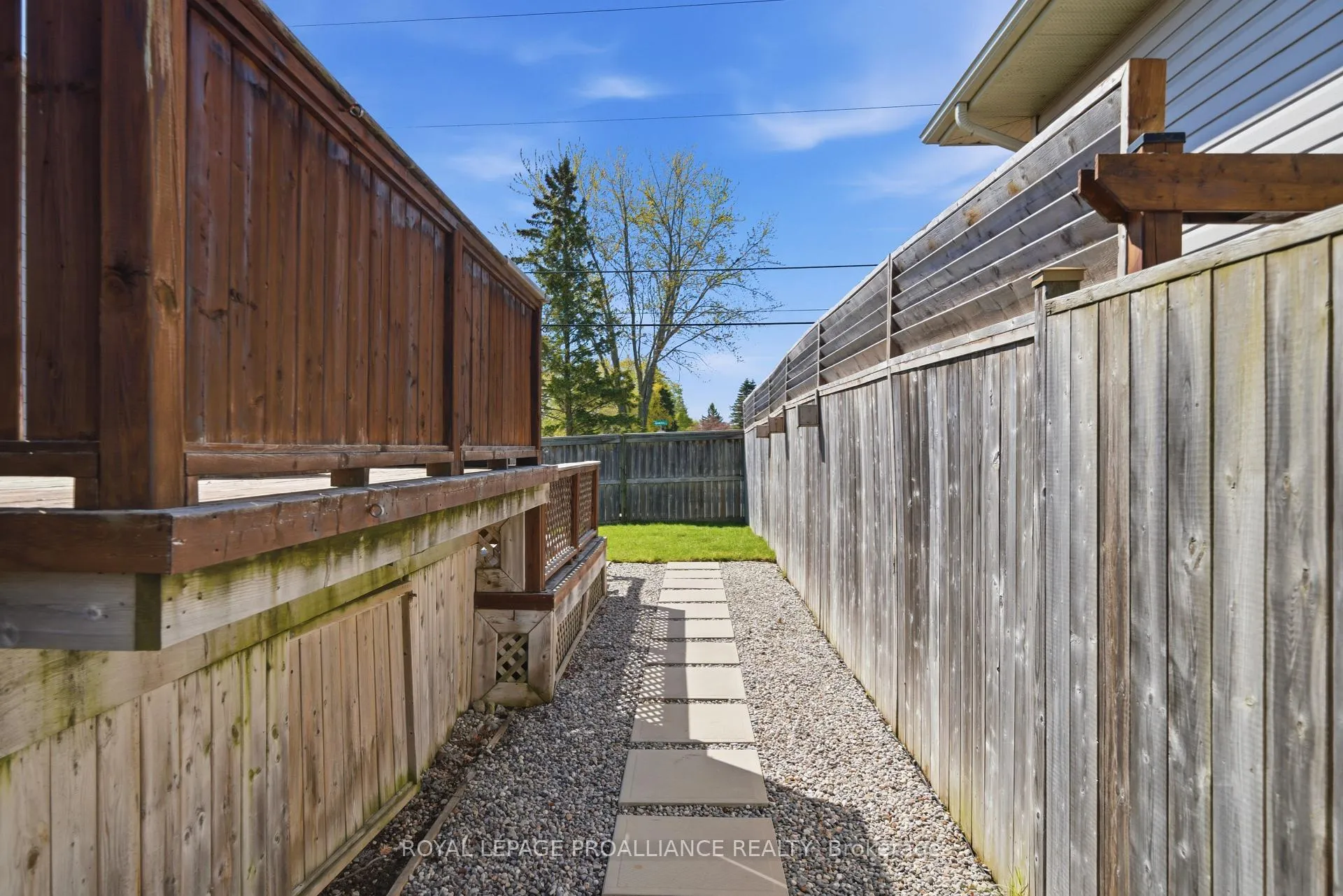 Photo 34 of 12 Ridgeview Lane, Quinte West, Sidney Ward — HOMEH