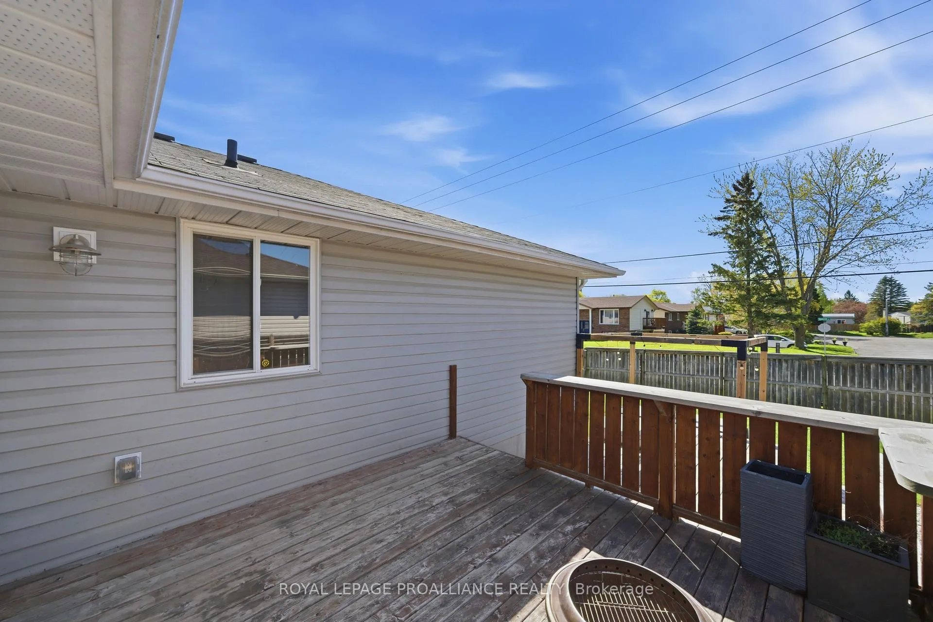 Photo 42 of 12 Ridgeview Lane, Quinte West, Sidney Ward — HOMEH