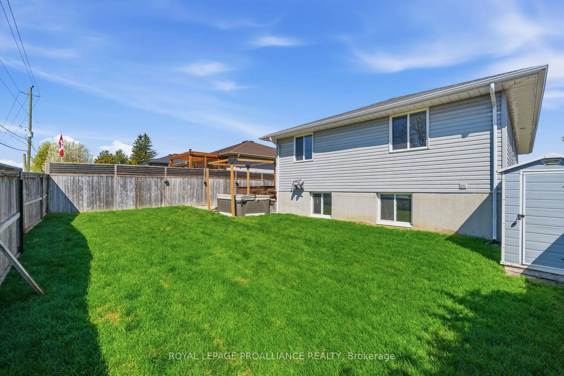Photo 43 of 12 Ridgeview Lane, Quinte West, Sidney Ward — HOMEH