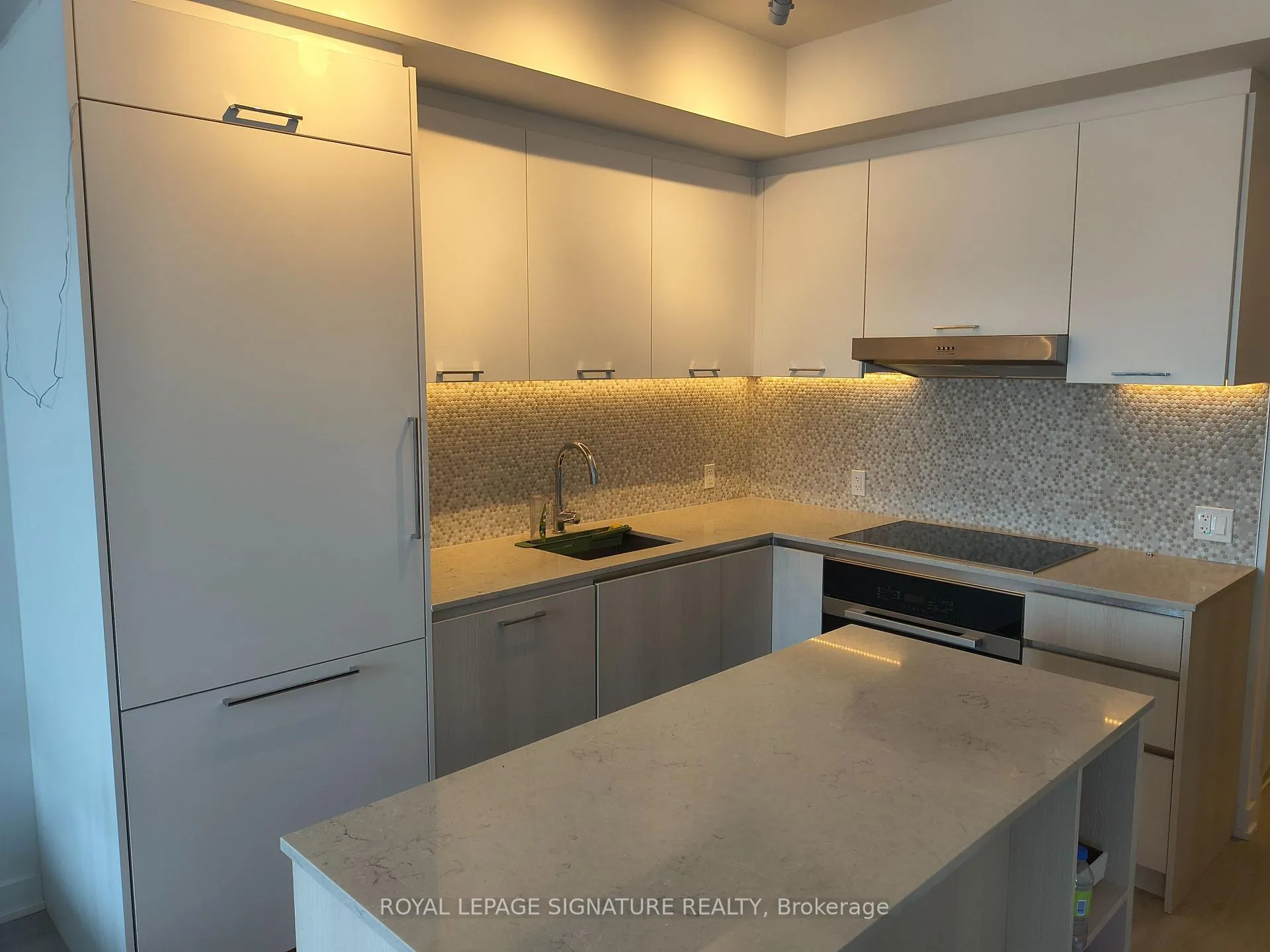Photo 8 of Unit 215, 8188 Yonge Street, Vaughan, Uplands — HOMEH