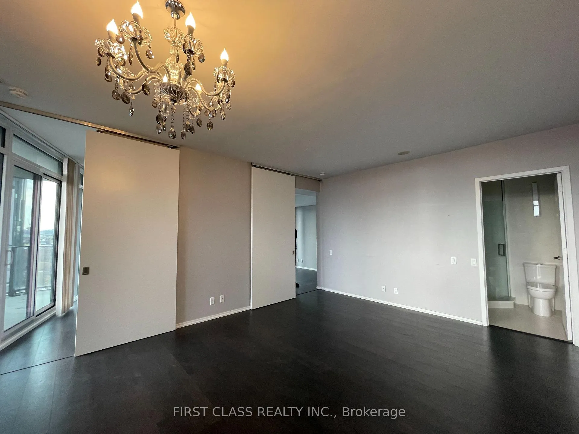 Photo 5 of Unit 1402, 125 Peter Street, Toronto, Waterfront Communities — HOMEH