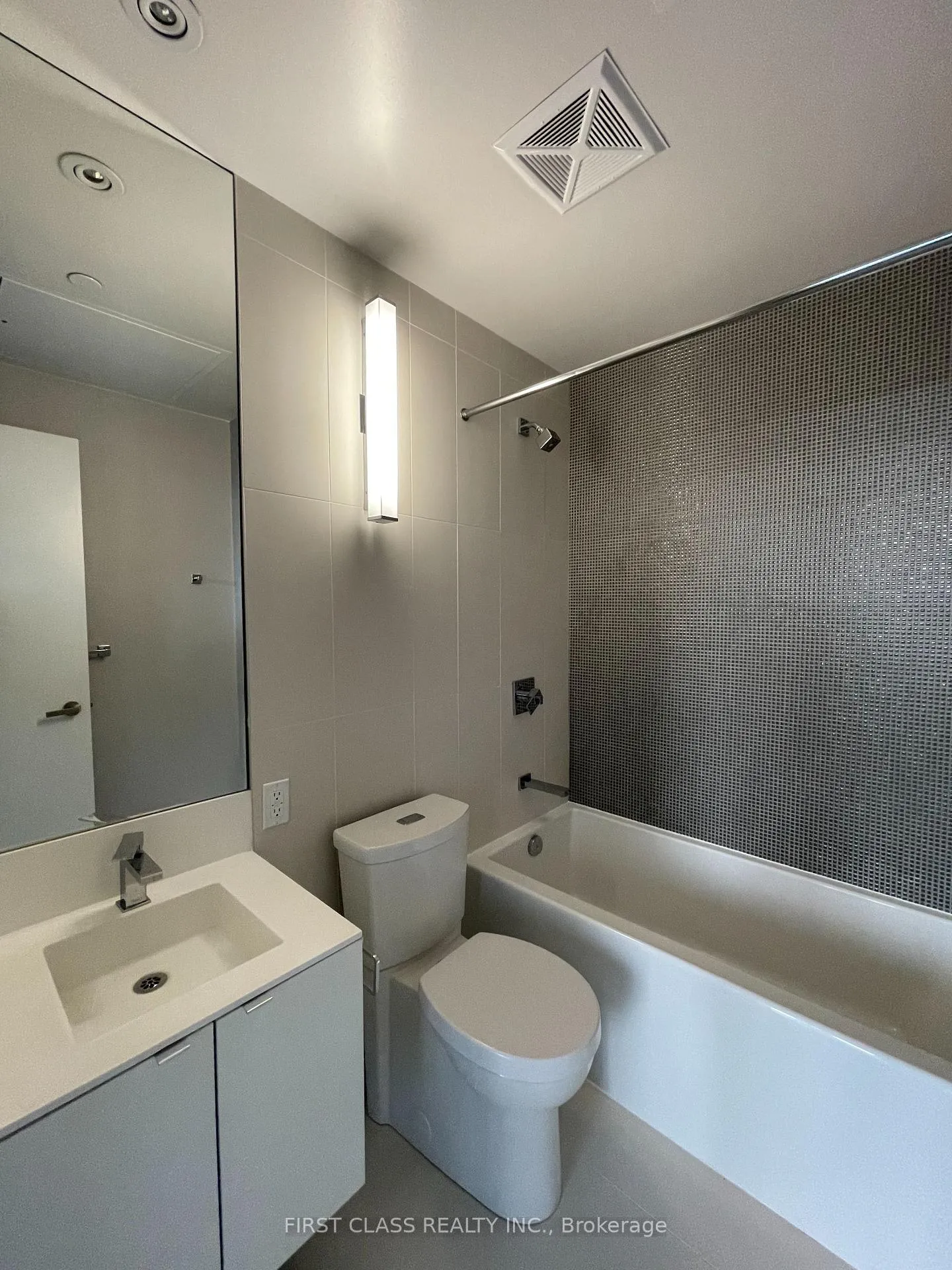 Photo 13 of Unit 1402, 125 Peter Street, Toronto, Waterfront Communities — HOMEH