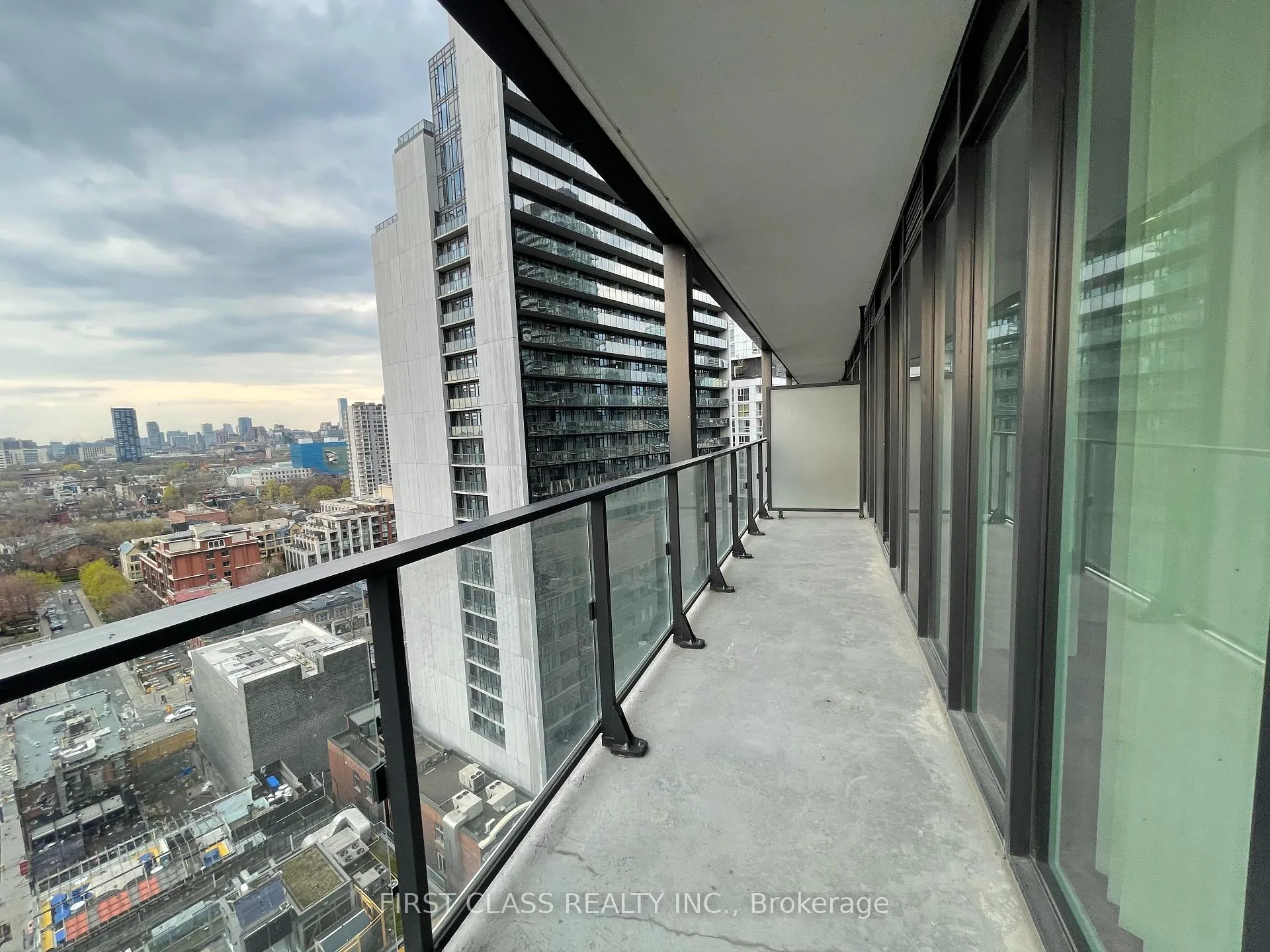 Photo 15 of Unit 1402, 125 Peter Street, Toronto, Waterfront Communities — HOMEH