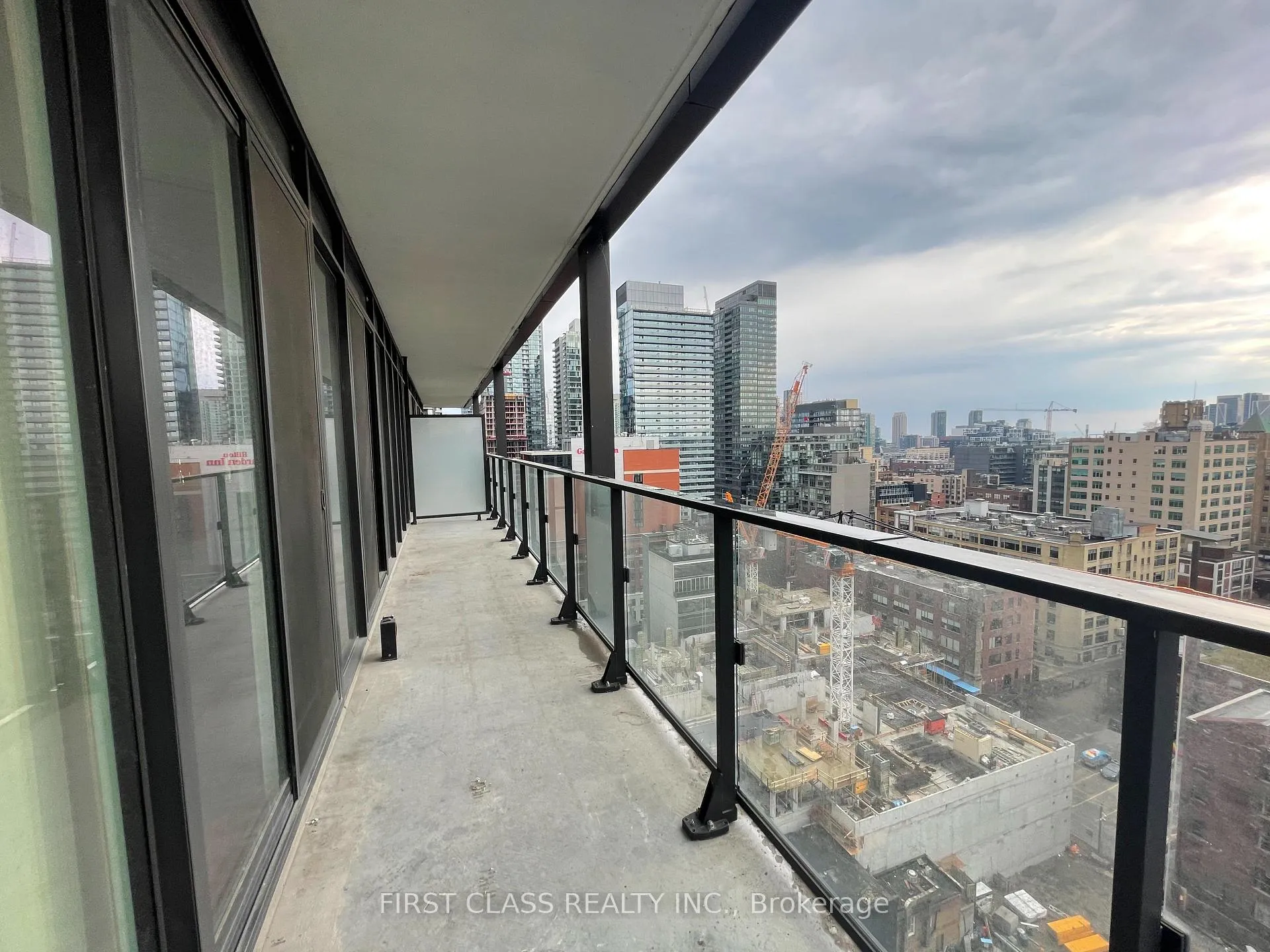 Photo 16 of Unit 1402, 125 Peter Street, Toronto, Waterfront Communities — HOMEH