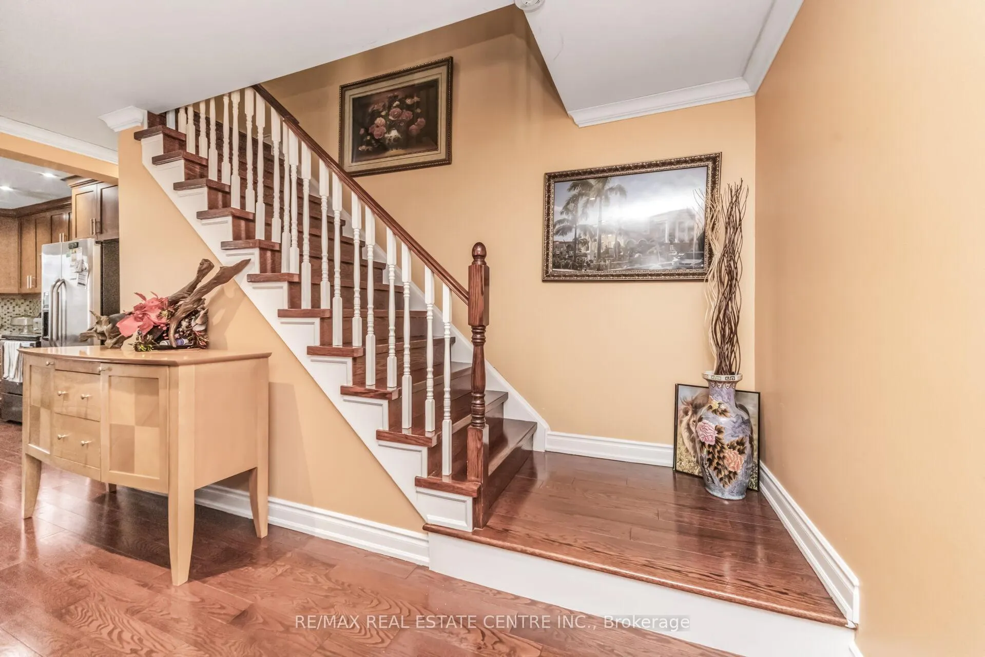 Photo 17 of 48 Horne Drive, Brampton, Brampton North — HOMEH