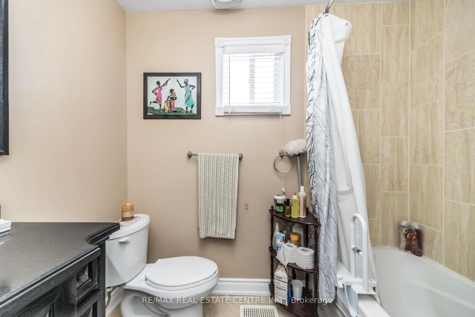 Photo 24 of 48 Horne Drive, Brampton, Brampton North — HOMEH