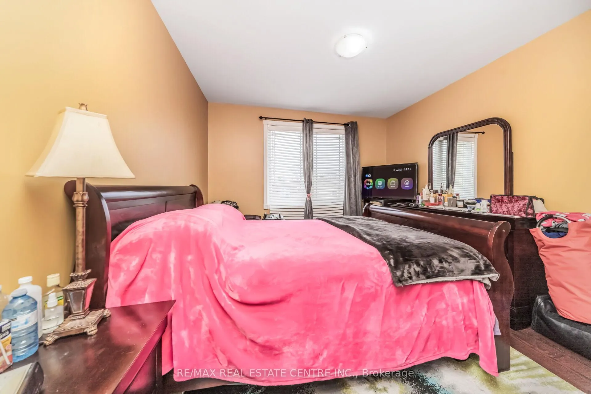 Photo 25 of 48 Horne Drive, Brampton, Brampton North — HOMEH