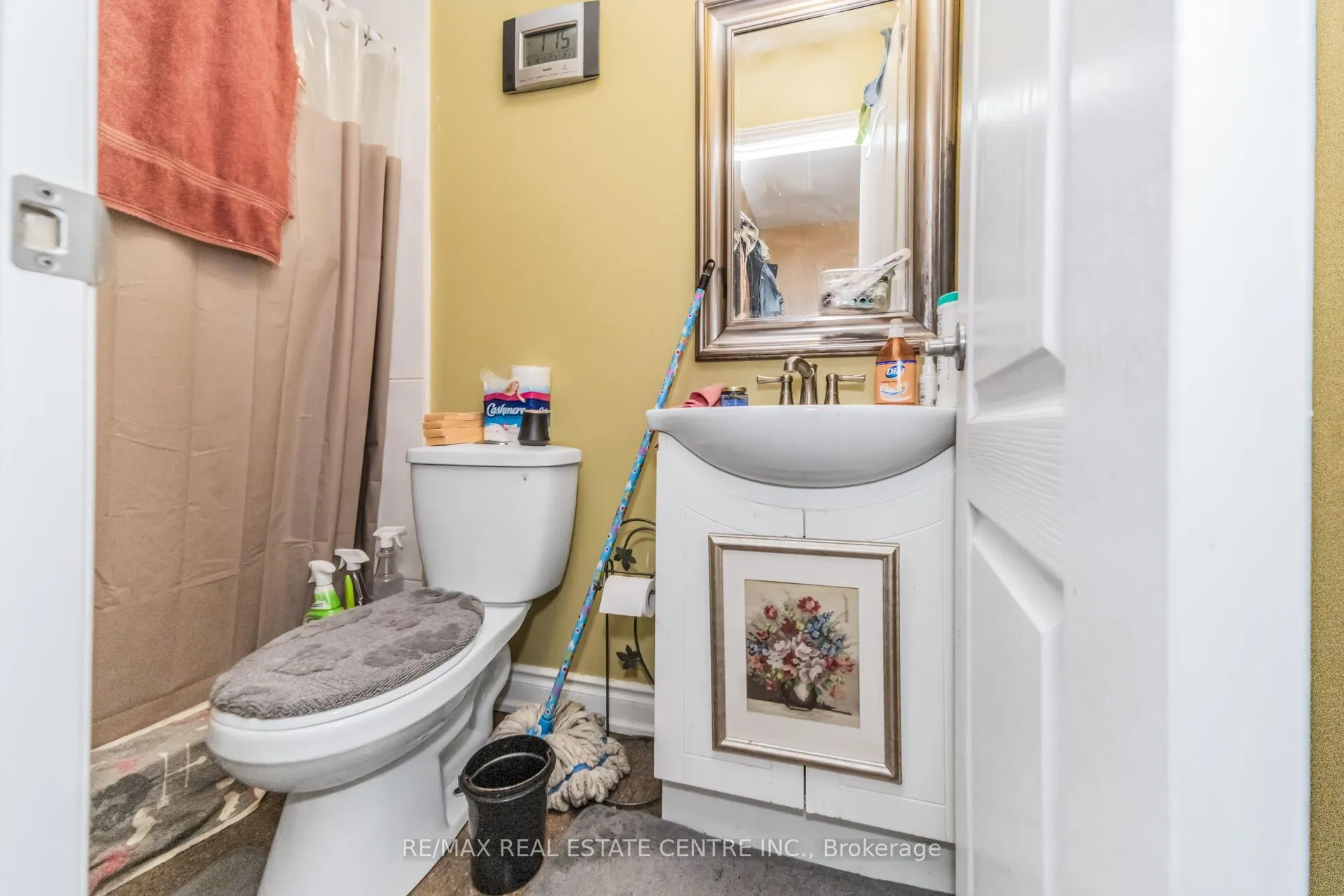 Photo 29 of 48 Horne Drive, Brampton, Brampton North — HOMEH