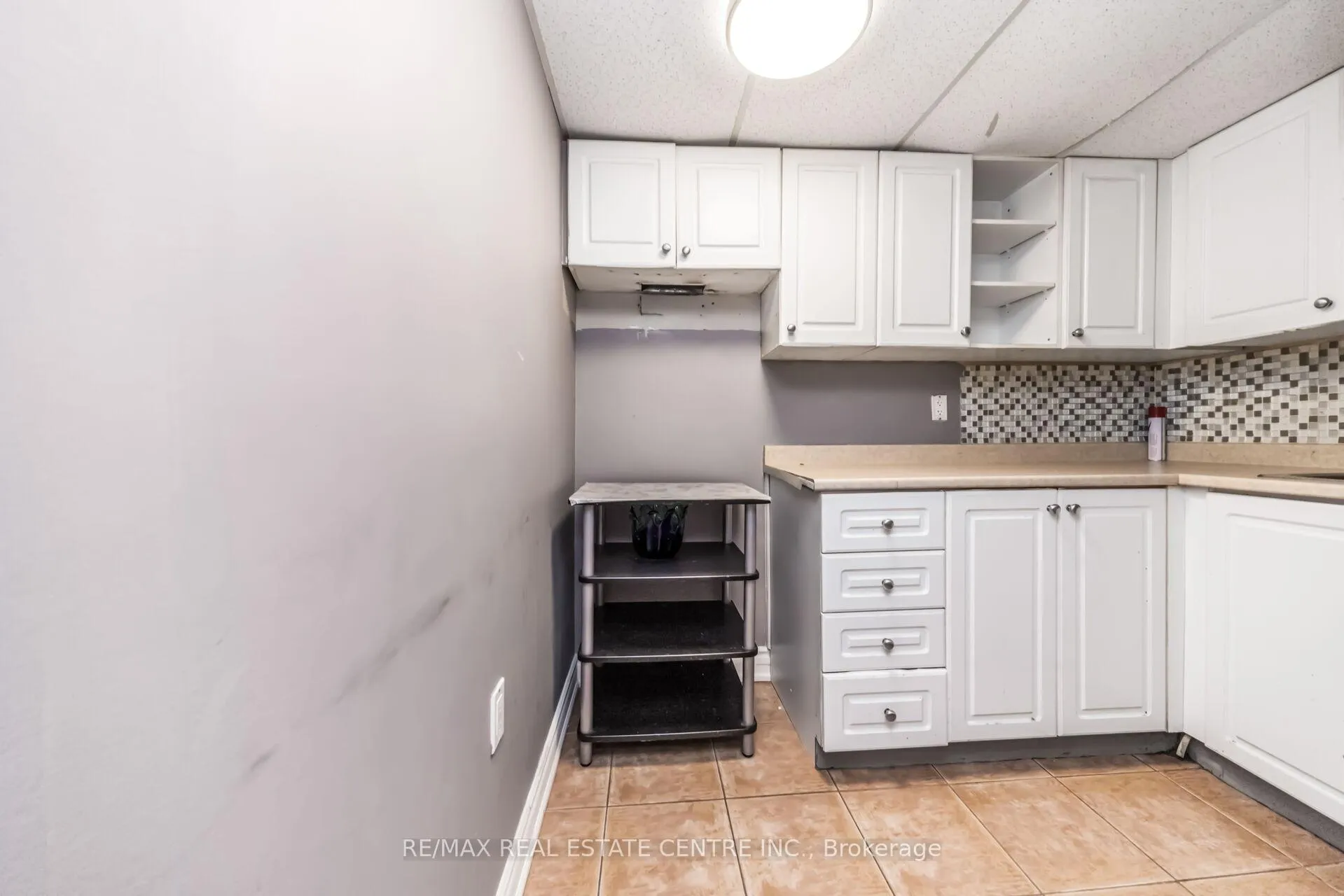 Photo 35 of 48 Horne Drive, Brampton, Brampton North — HOMEH