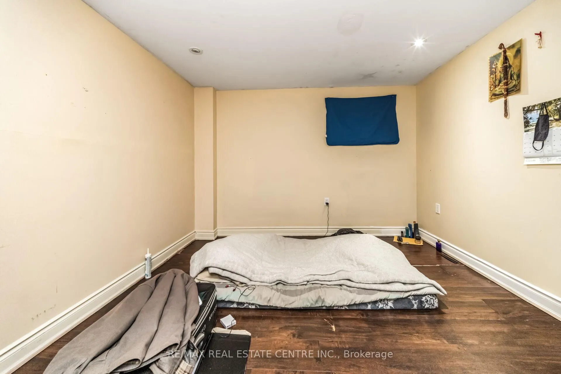 Photo 38 of 48 Horne Drive, Brampton, Brampton North — HOMEH