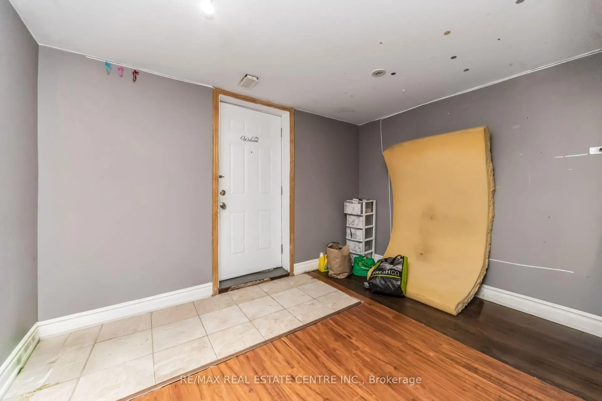 Photo 40 of 48 Horne Drive, Brampton, Brampton North — HOMEH