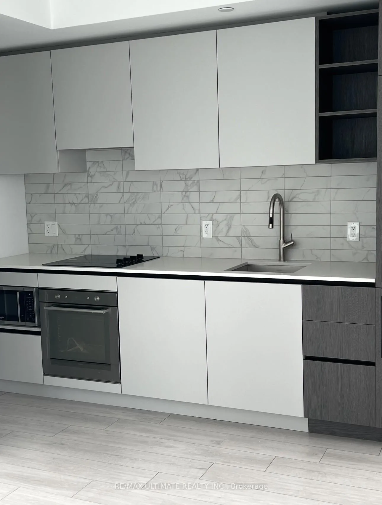 Photo 3 of Unit 4105, 55 Mercer Street, Toronto, Waterfront Communities — HOMEH
