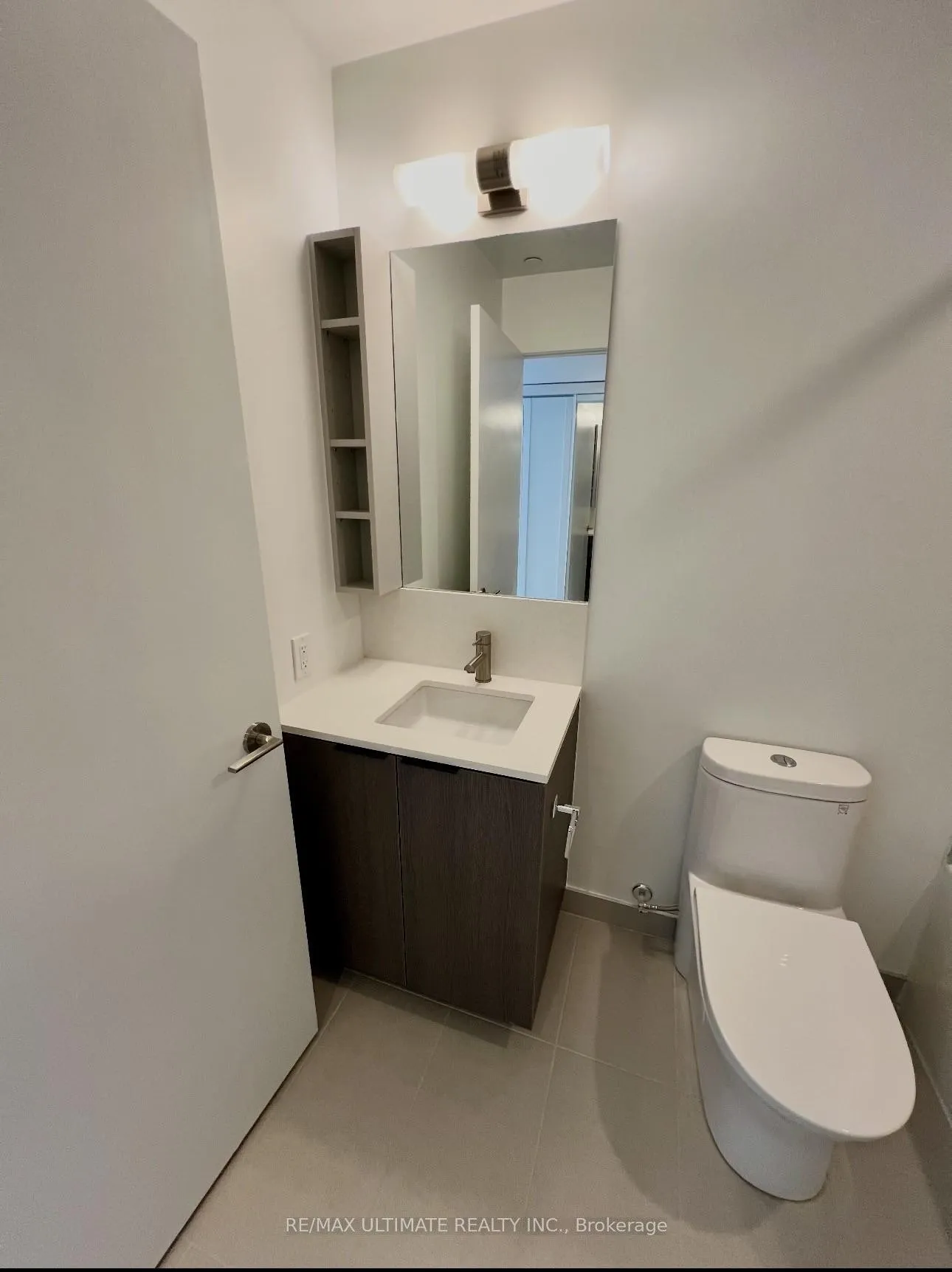 Photo 11 of Unit 4105, 55 Mercer Street, Toronto, Waterfront Communities — HOMEH