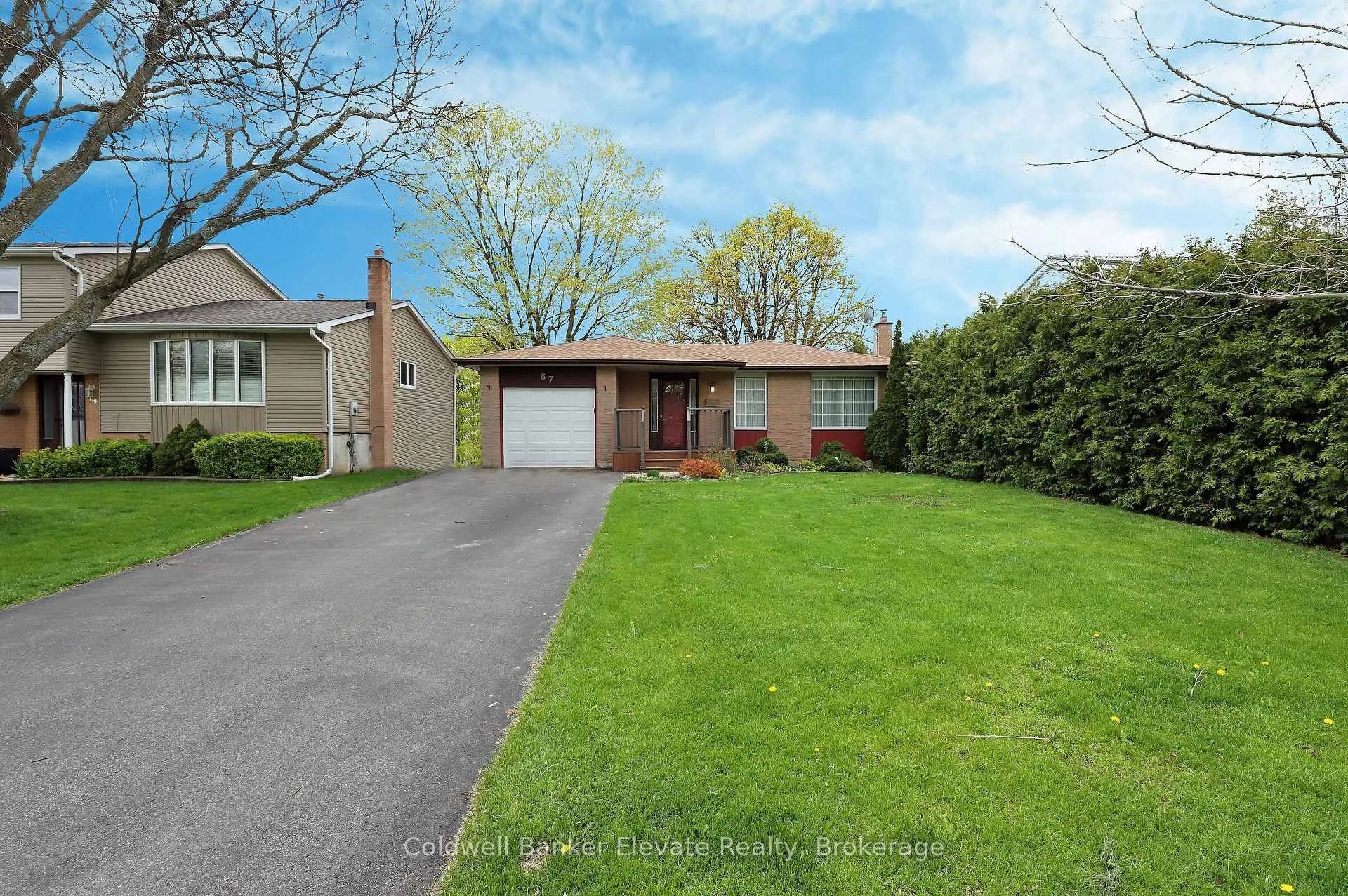 Photo 2 of 87 Mancroft Crescent, Brampton, Central Park — HOMEH