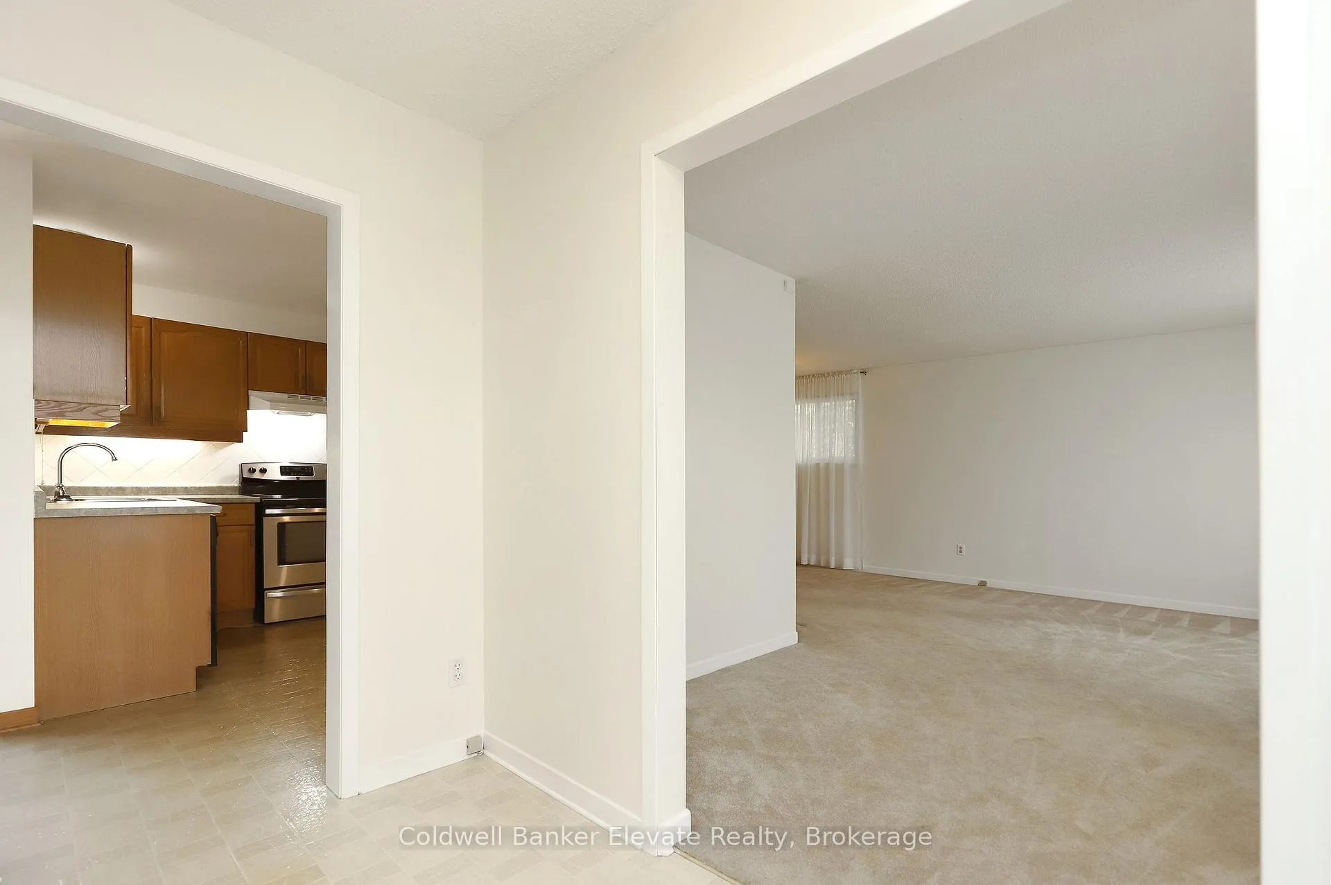 Photo 6 of 87 Mancroft Crescent, Brampton, Central Park — HOMEH
