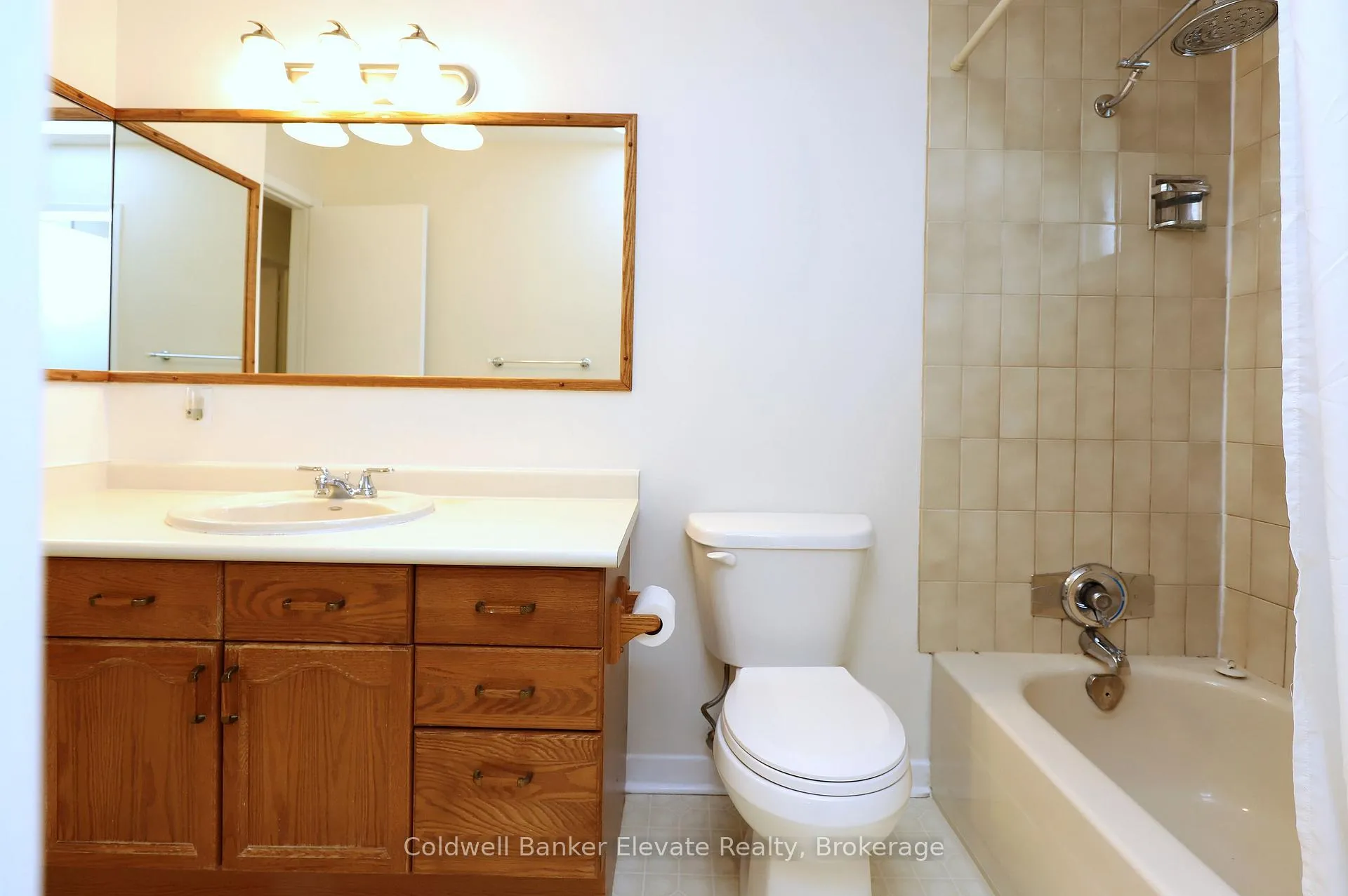 Photo 24 of 87 Mancroft Crescent, Brampton, Central Park — HOMEH