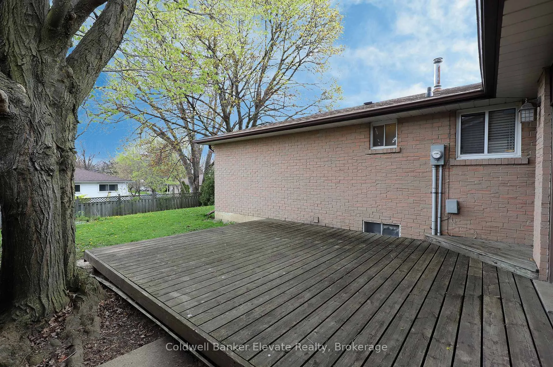 Photo 43 of 87 Mancroft Crescent, Brampton, Central Park — HOMEH
