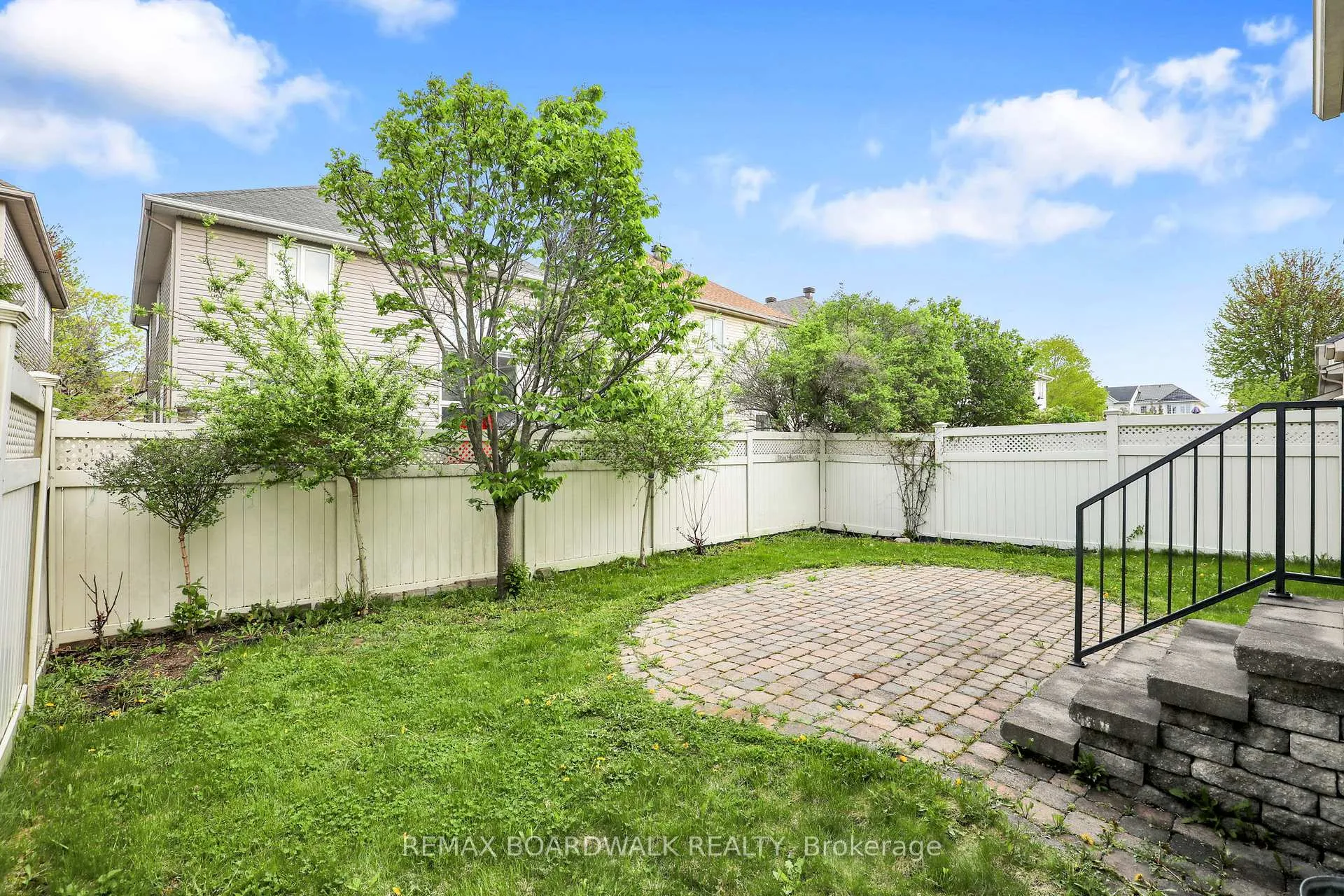 Photo 5 of 82 Upney Drive, Ottawa, Barrhaven - Longfields — HOMEH