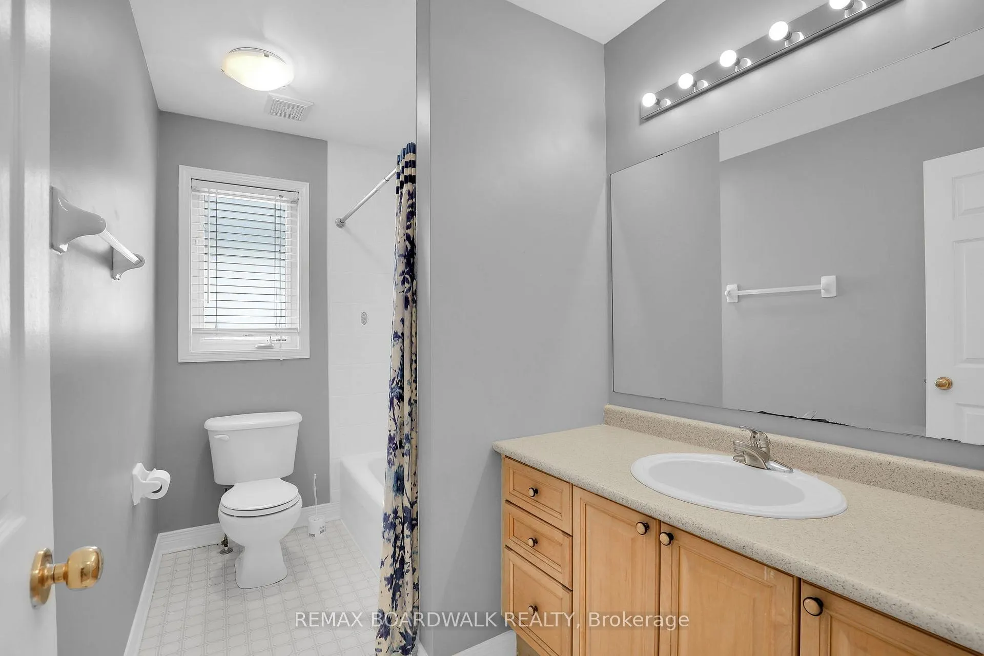 Photo 34 of 82 Upney Drive, Ottawa, Barrhaven - Longfields — HOMEH