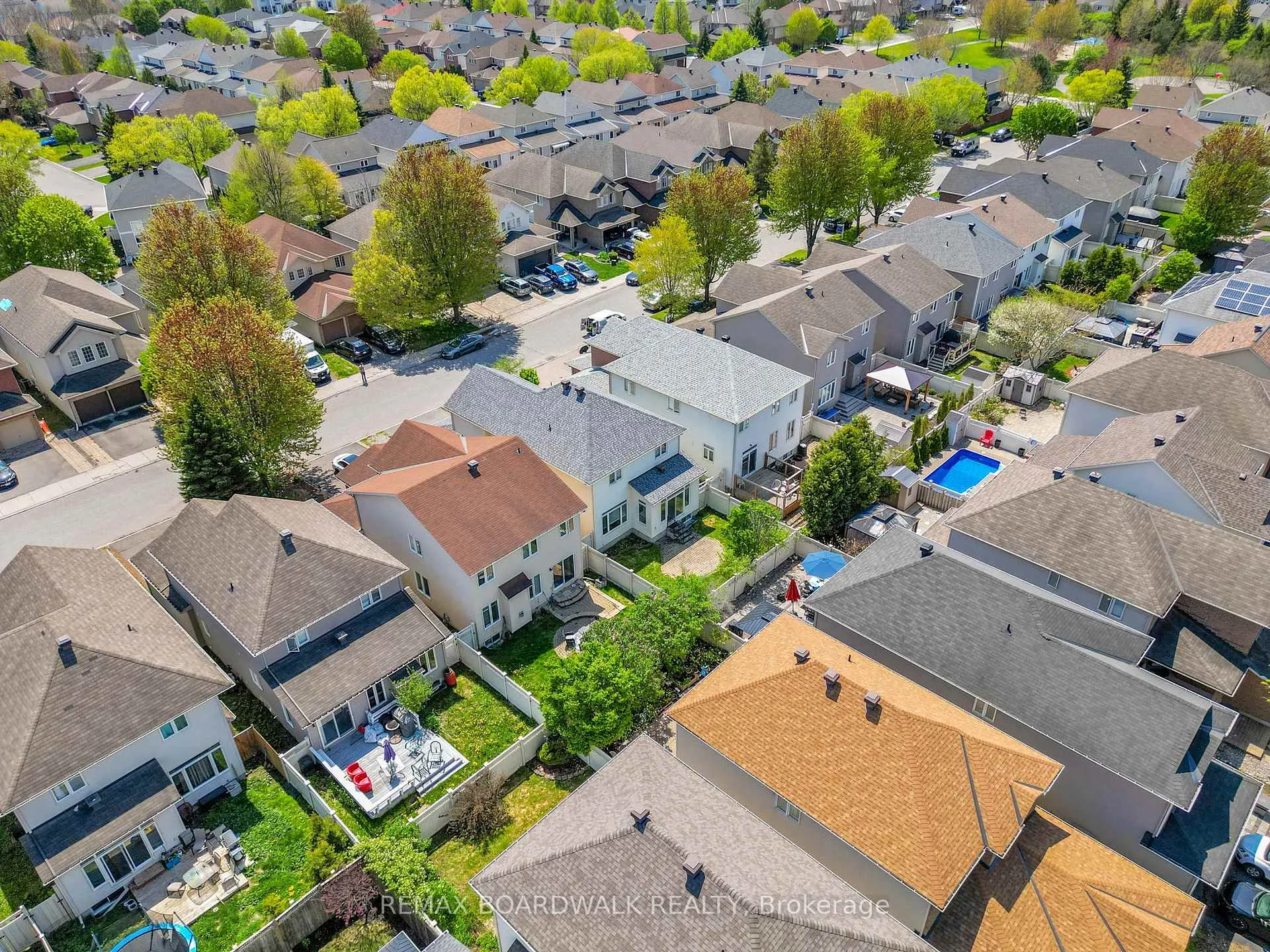 Photo 44 of 82 Upney Drive, Ottawa, Barrhaven - Longfields — HOMEH