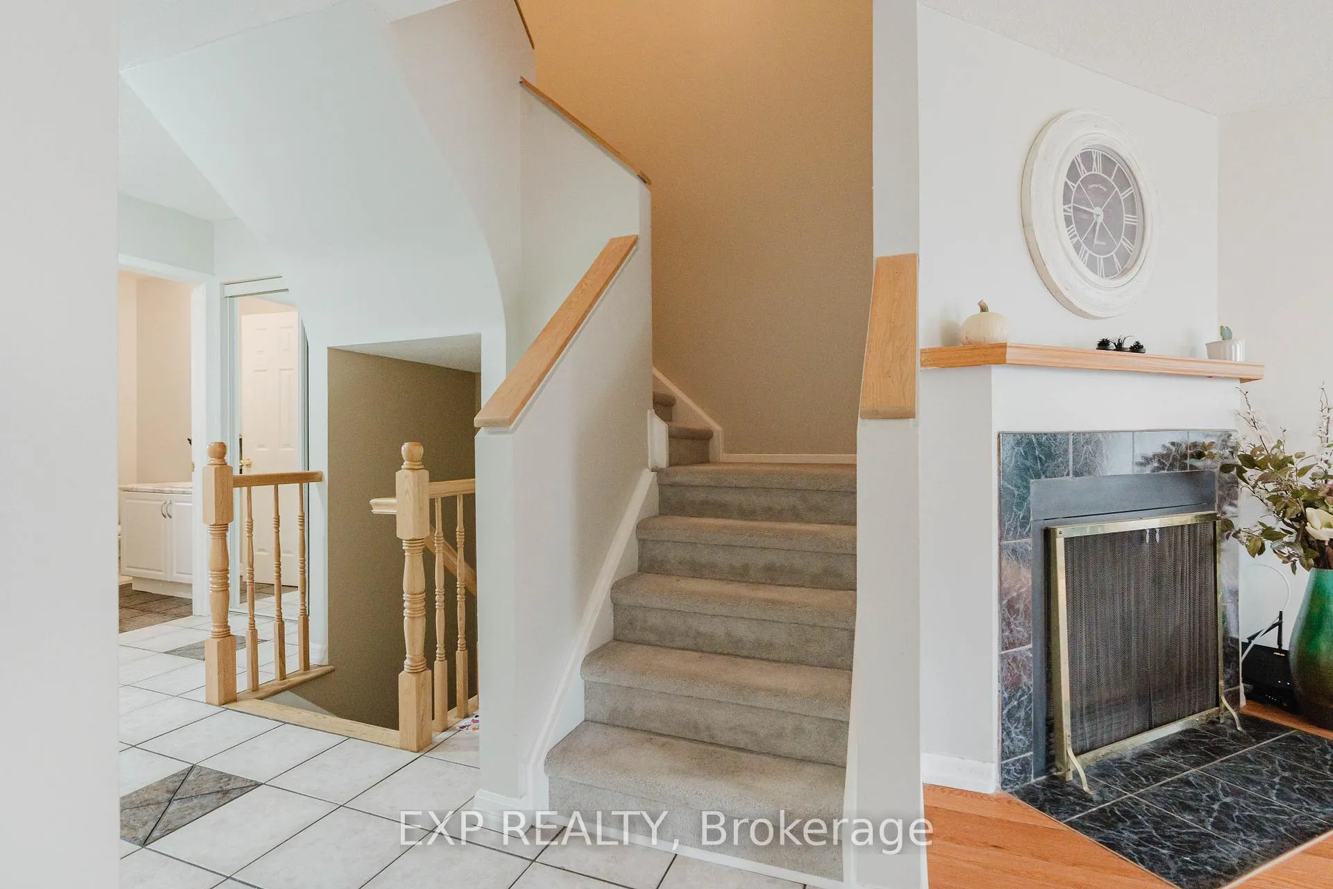 Photo 19 of 378 Valade Crescent, Ottawa, Fallingbrook/Pineridge — HOMEH