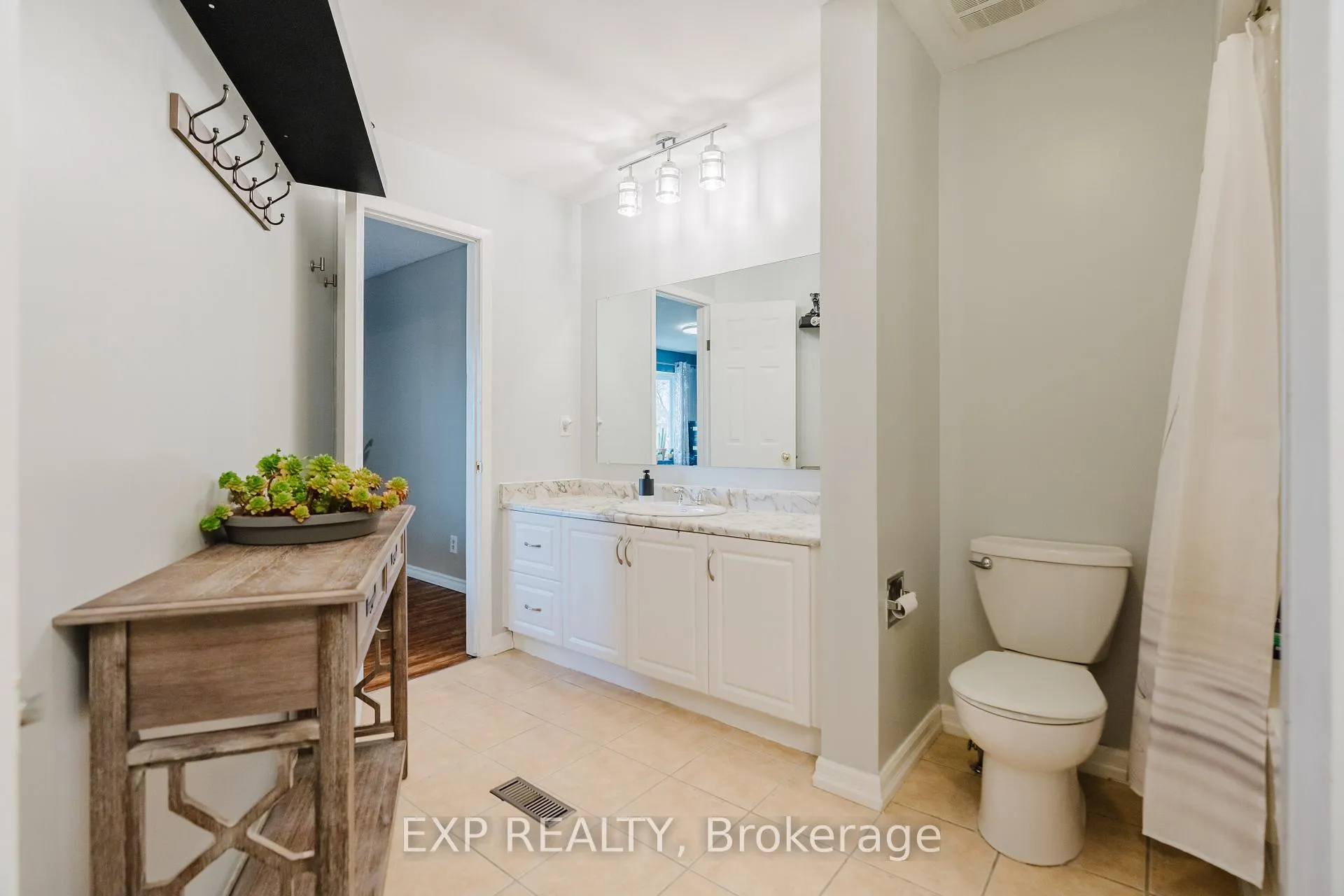 Photo 27 of 378 Valade Crescent, Ottawa, Fallingbrook/Pineridge — HOMEH