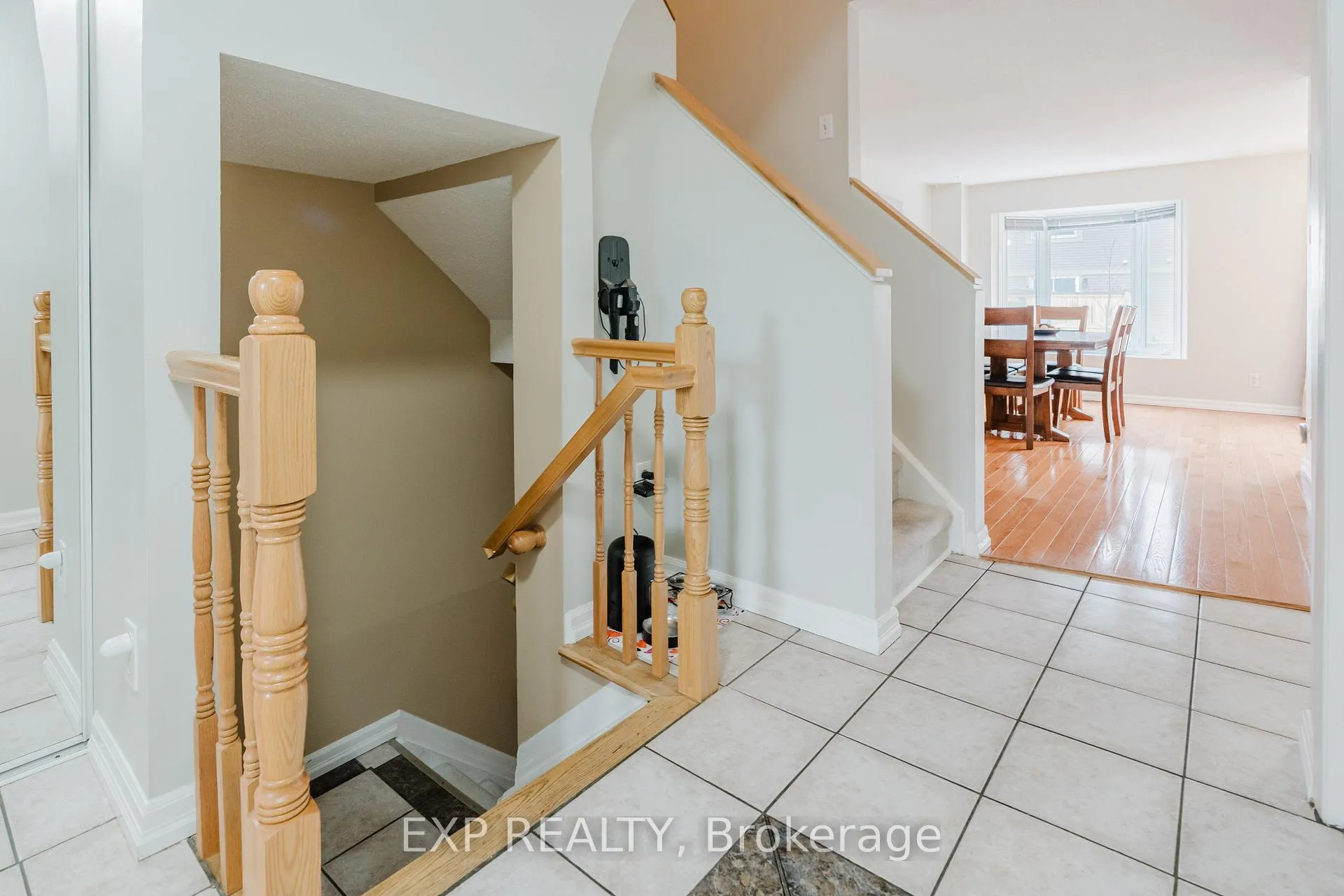 Photo 31 of 378 Valade Crescent, Ottawa, Fallingbrook/Pineridge — HOMEH