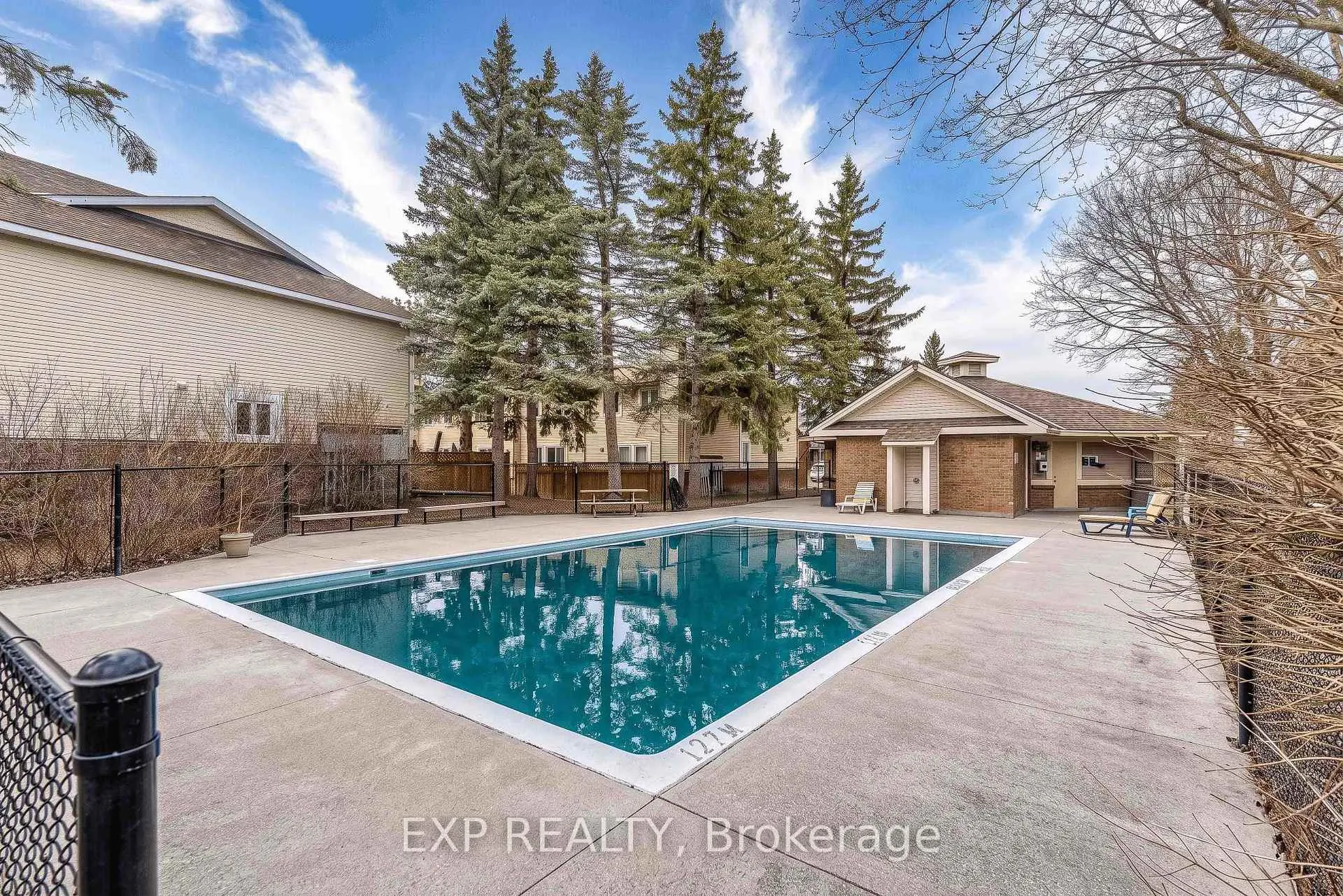 Photo 40 of 378 Valade Crescent, Ottawa, Fallingbrook/Pineridge — HOMEH