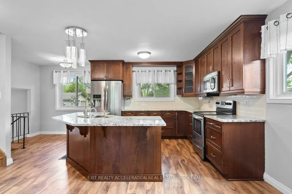Photo 13 of 281 Smith Crescent, Greater Napanee — HOMEH