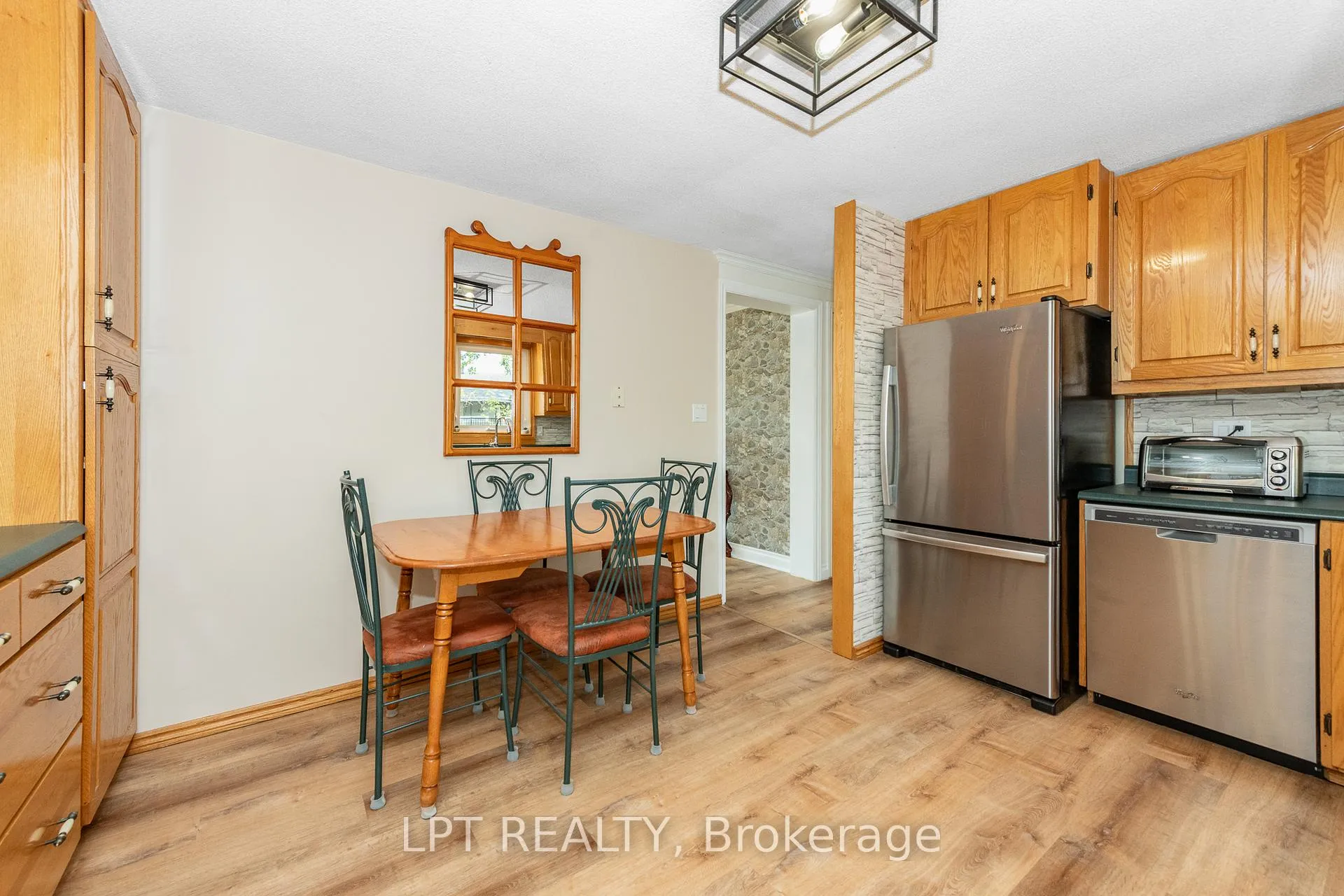 Photo 9 of 9 Dallaire Crescent, Ottawa, Richmond — HOMEH