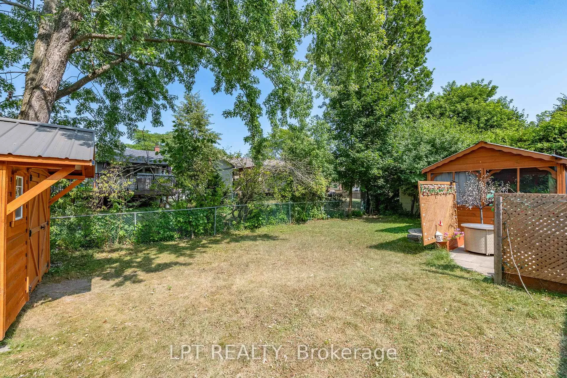 Photo 22 of 9 Dallaire Crescent, Ottawa, Richmond — HOMEH