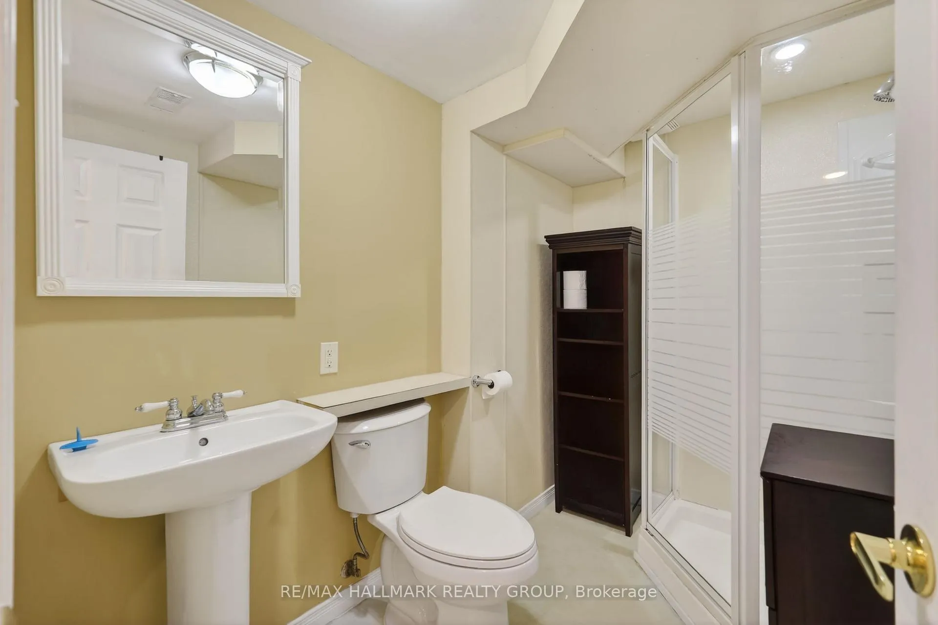 Photo 25 of 1317 Avenue Q, Ottawa, Eastway Gardens/Industrial Park — HOMEH