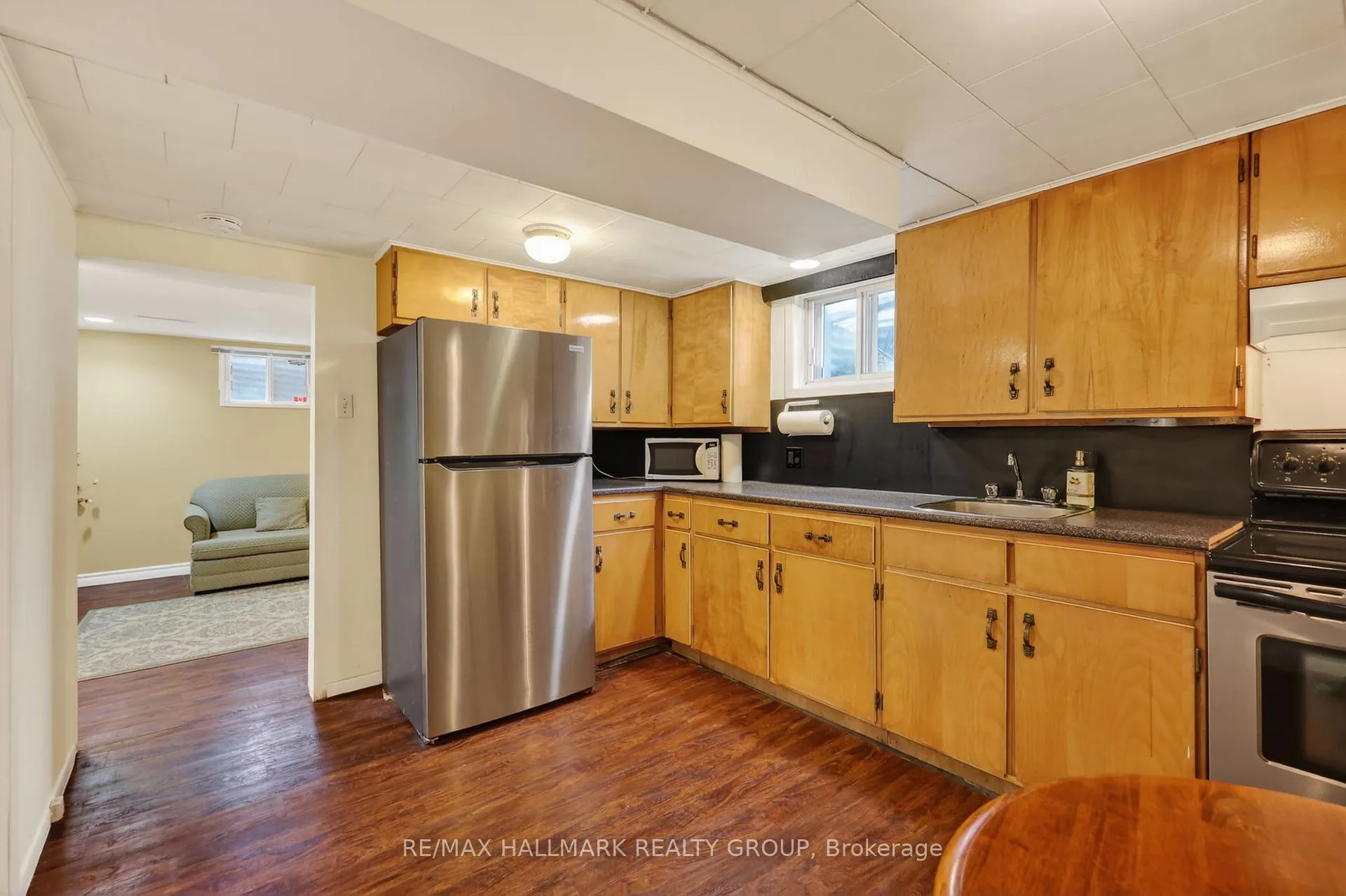 Photo 30 of 1317 Avenue Q, Ottawa, Eastway Gardens/Industrial Park — HOMEH