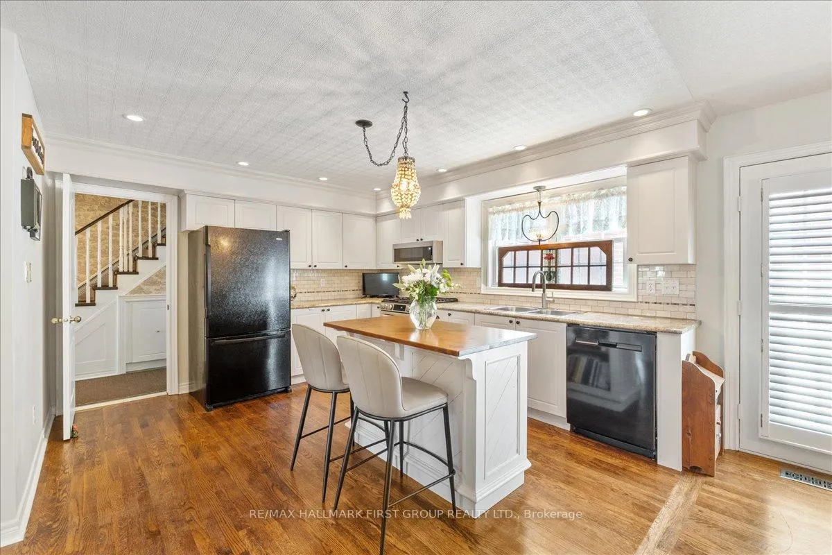 Photo 7 of 1870 Woodview Avenue, Pickering, Highbush — HOMEH