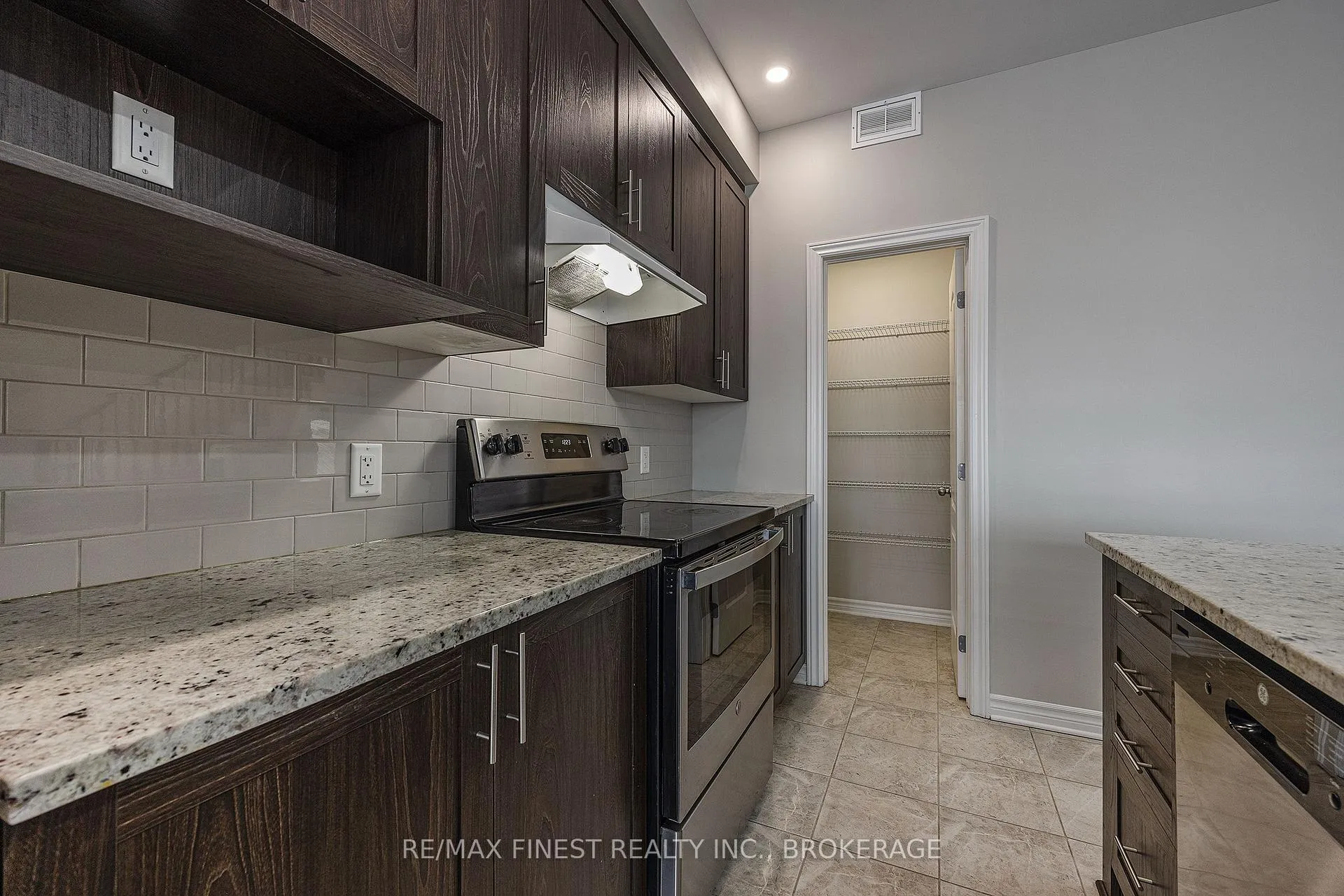 Photo 14 of 1113 Barrow Avenue, Kingston, East Gardiners Rd — HOMEH