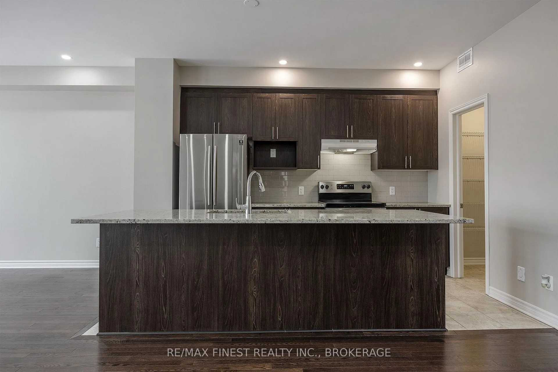 Photo 15 of 1113 Barrow Avenue, Kingston, East Gardiners Rd — HOMEH