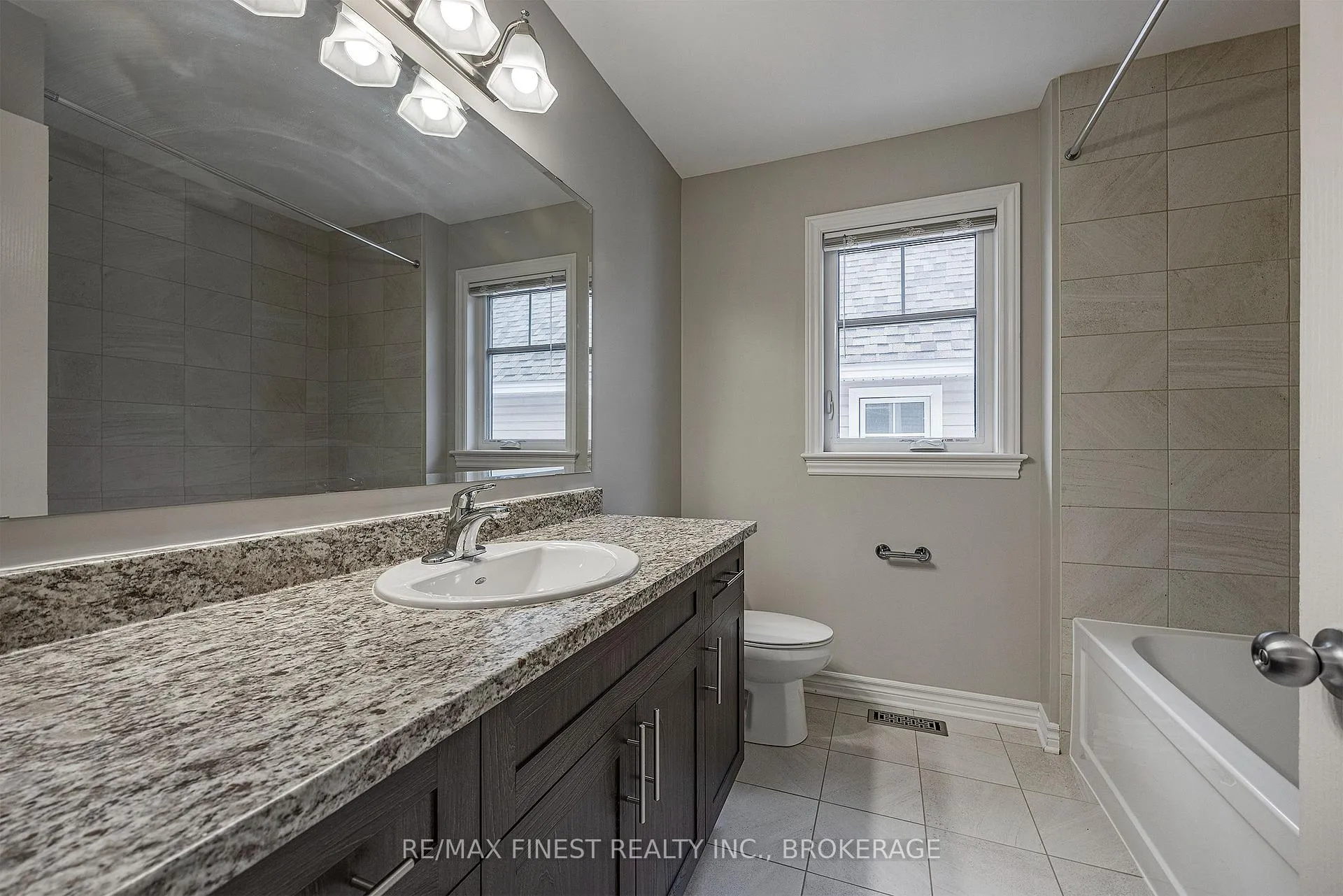 Photo 35 of 1113 Barrow Avenue, Kingston, East Gardiners Rd — HOMEH