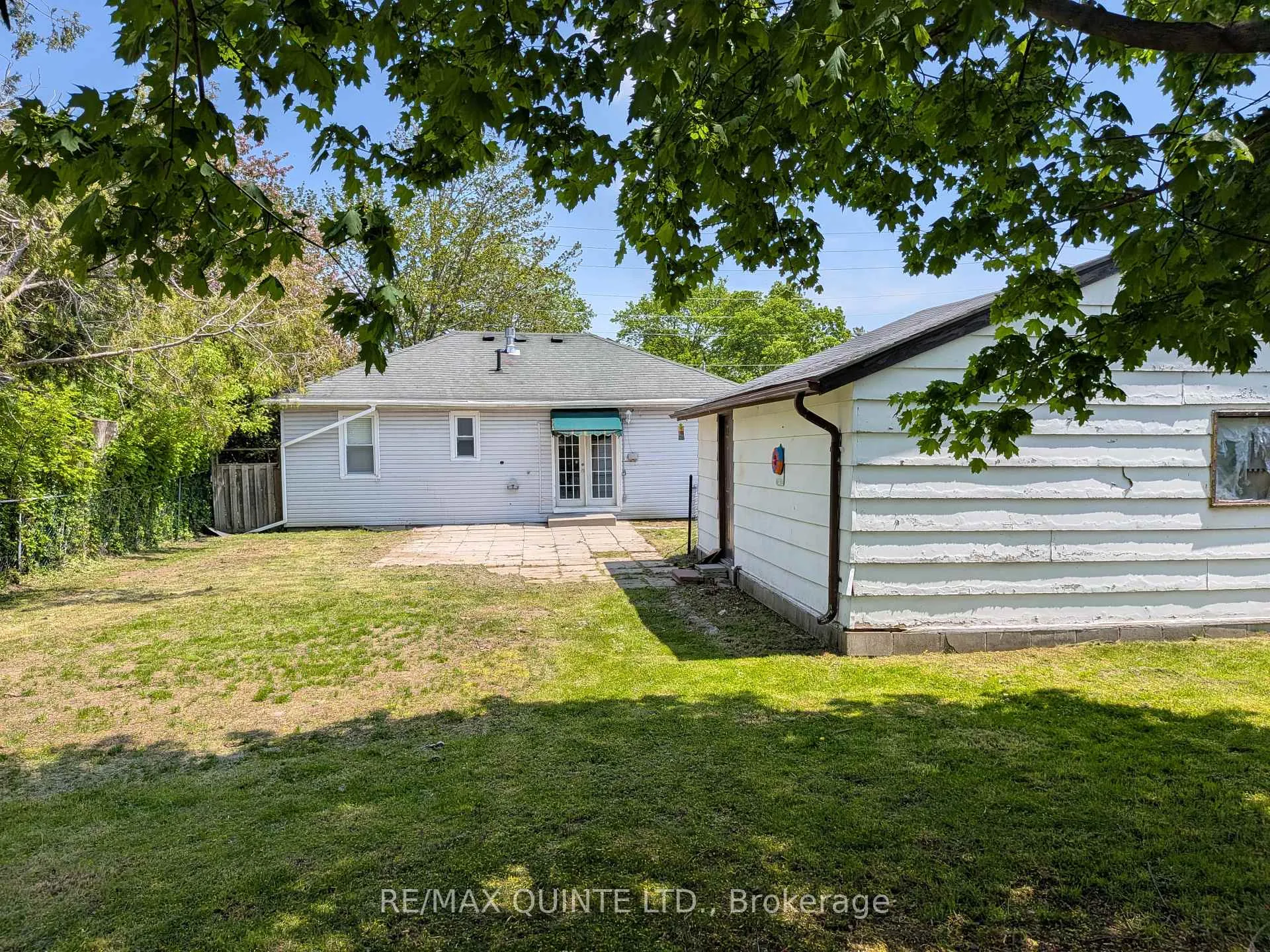 Photo 5 of 150 Farley Avenue, Belleville, Belleville Ward — HOMEH