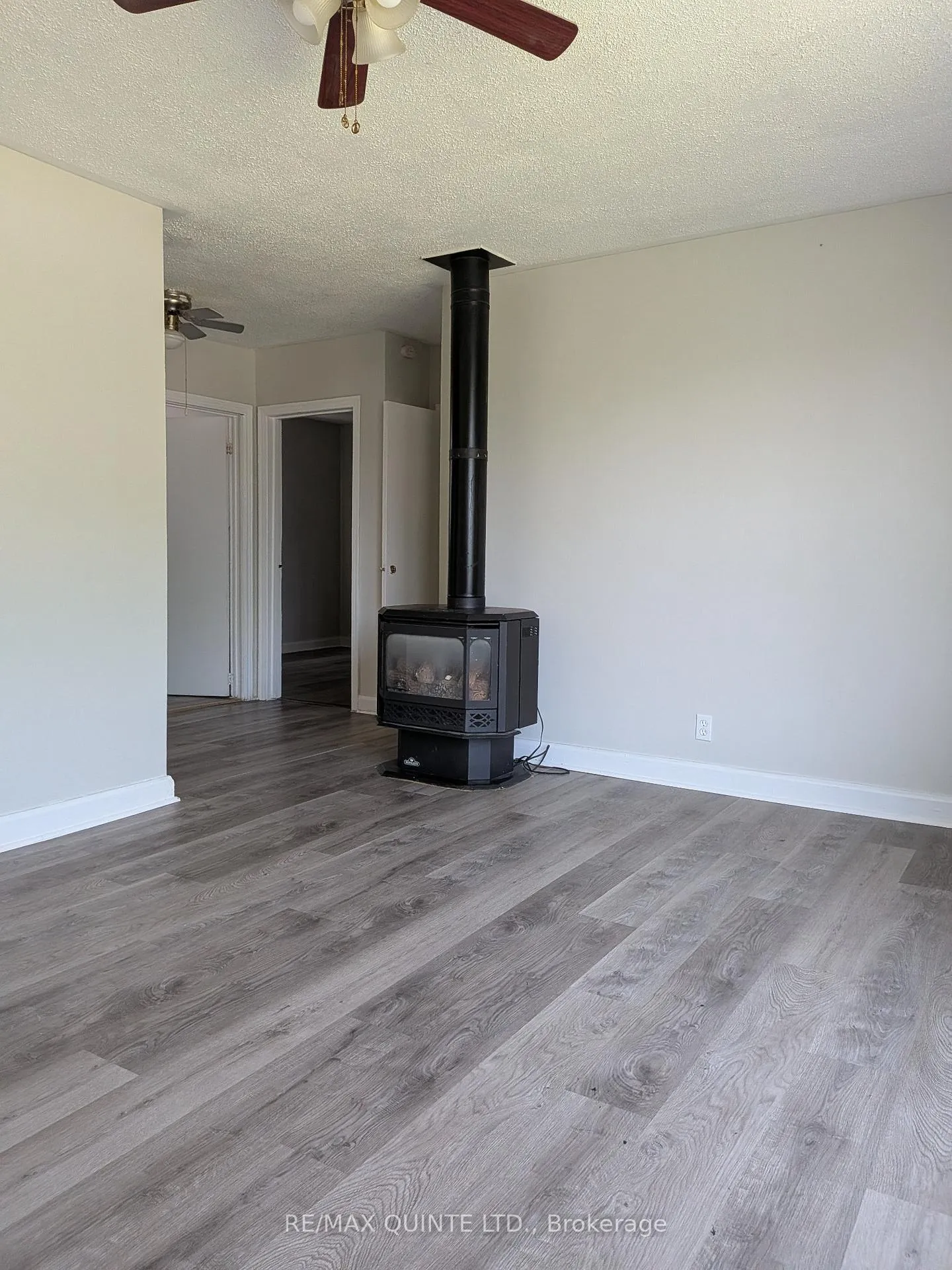 Photo 8 of 150 Farley Avenue, Belleville, Belleville Ward — HOMEH