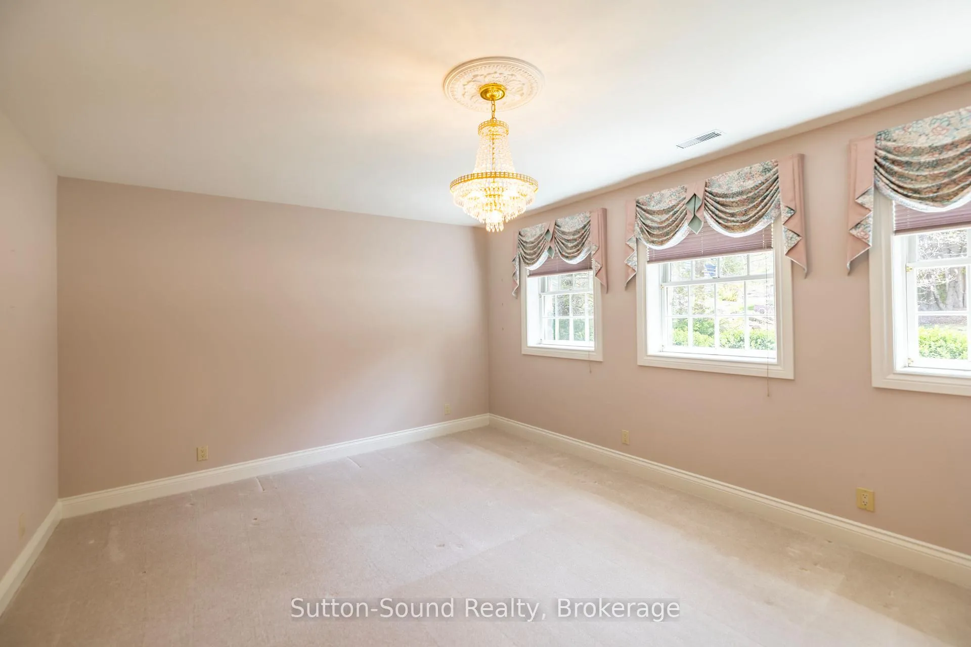 Photo 25 of 148 Rainbow Beach Road, Meaford — HOMEH