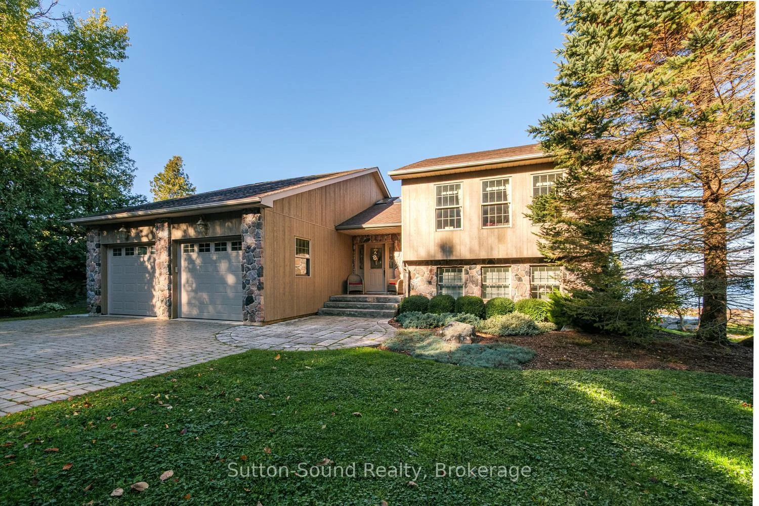 Photo 2 of 148 Rainbow Beach Road, Meaford — HOMEH
