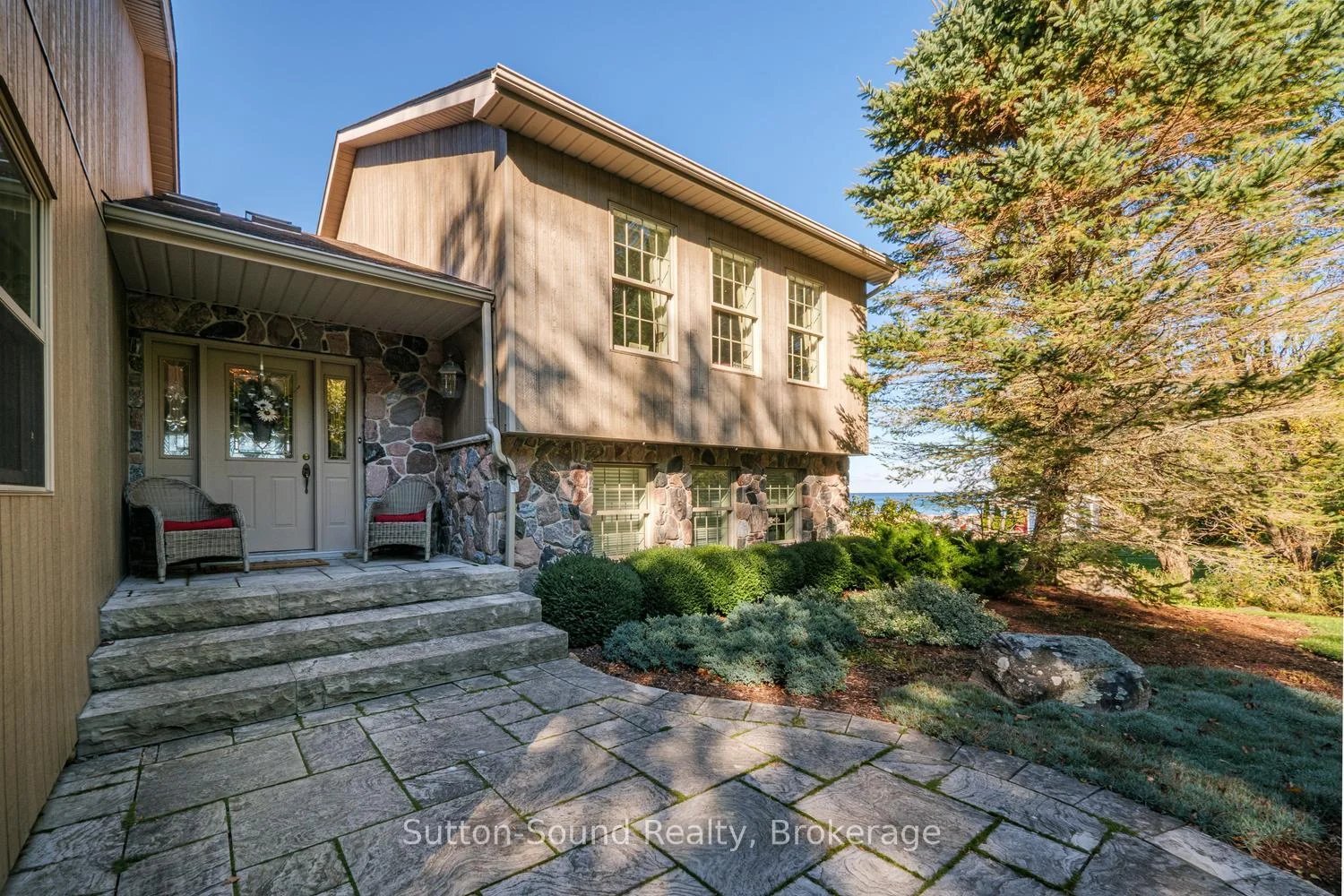 Photo 8 of 148 Rainbow Beach Road, Meaford — HOMEH