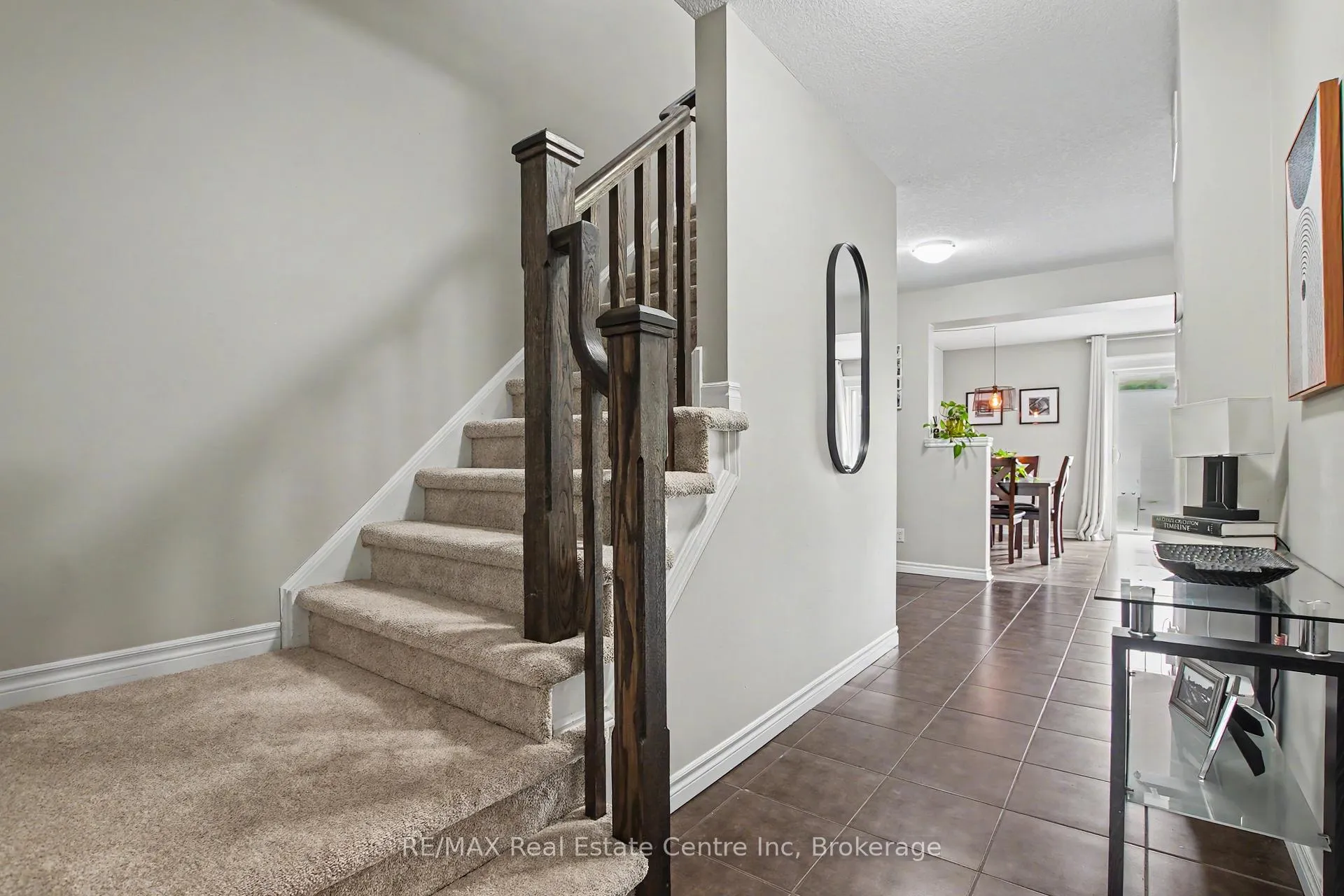 Photo 3 of 58 Curzon Crescent, Guelph, Willow West/Sugarbush/West Acres — HOMEH
